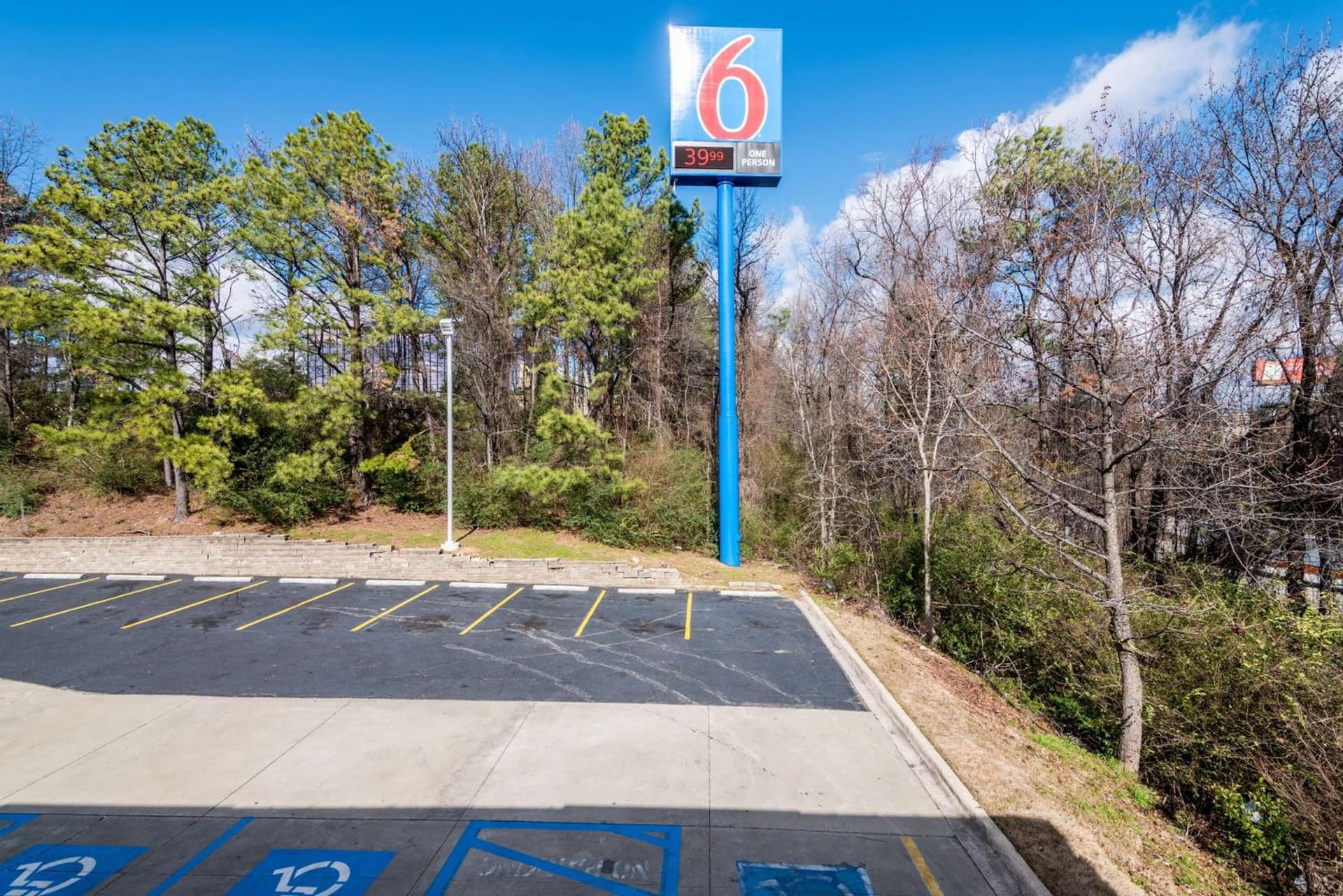 Motel 6-Birmingham, AL interior in Birmingham, AL — gallery photo 2