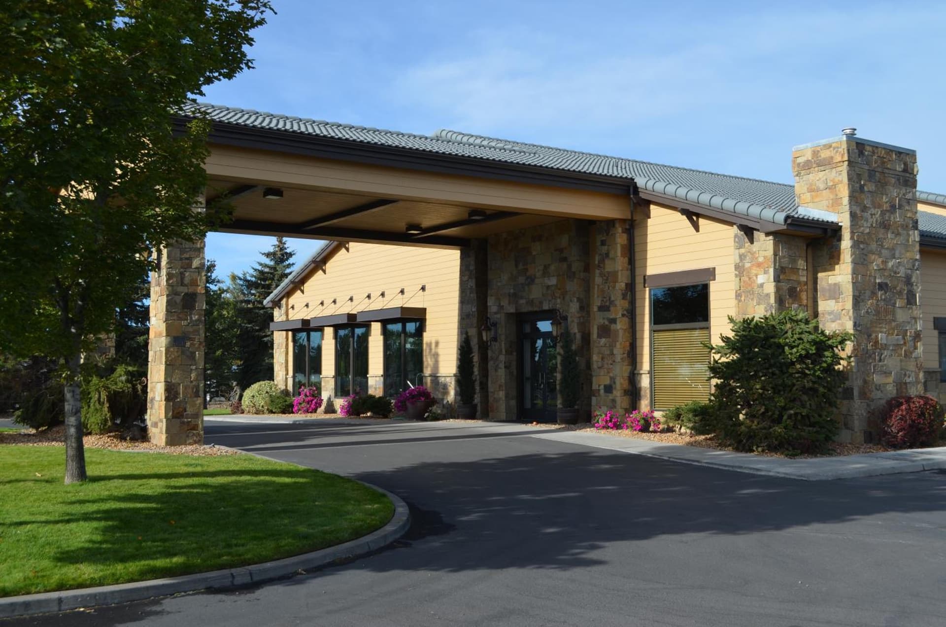 Best Western Rory & Ryan Inns interior in Burns, OR — gallery photo 2