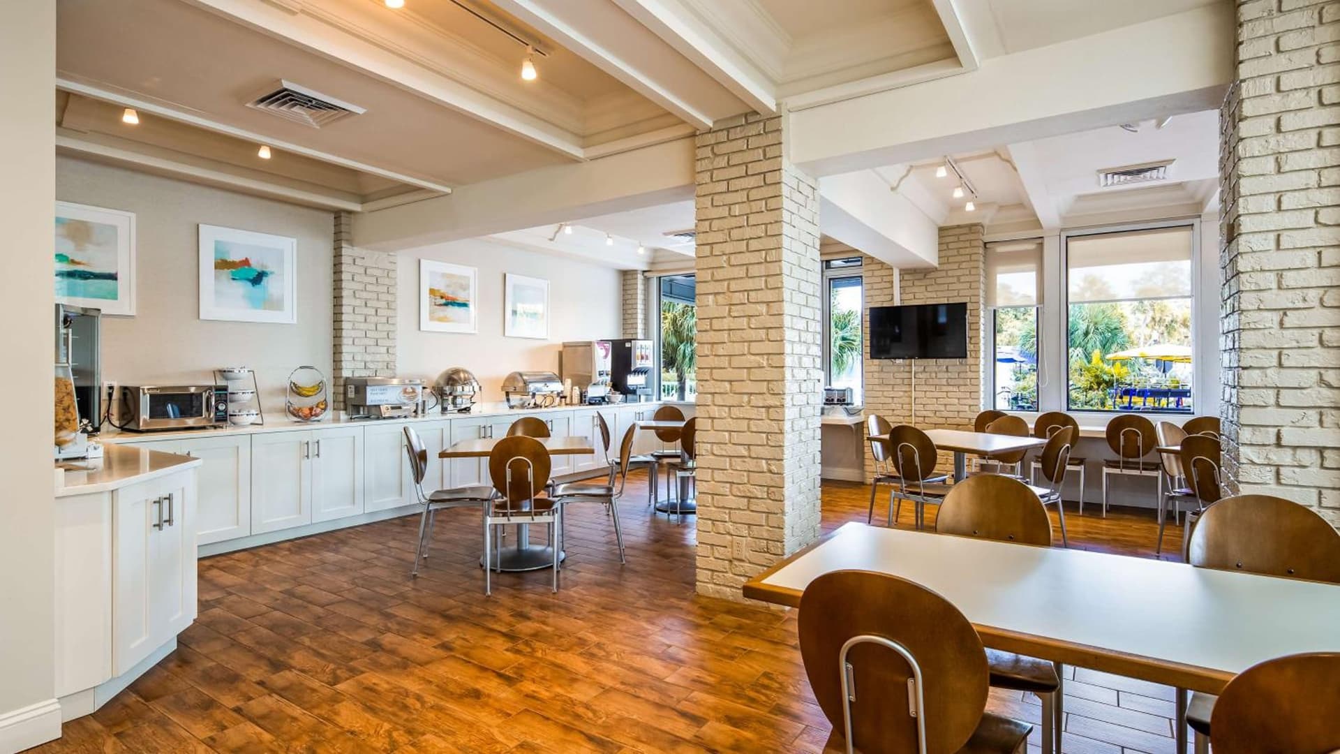 Best Western Plus Yacht Harbor Inn gallery photo in Dunedin, FL — image 8