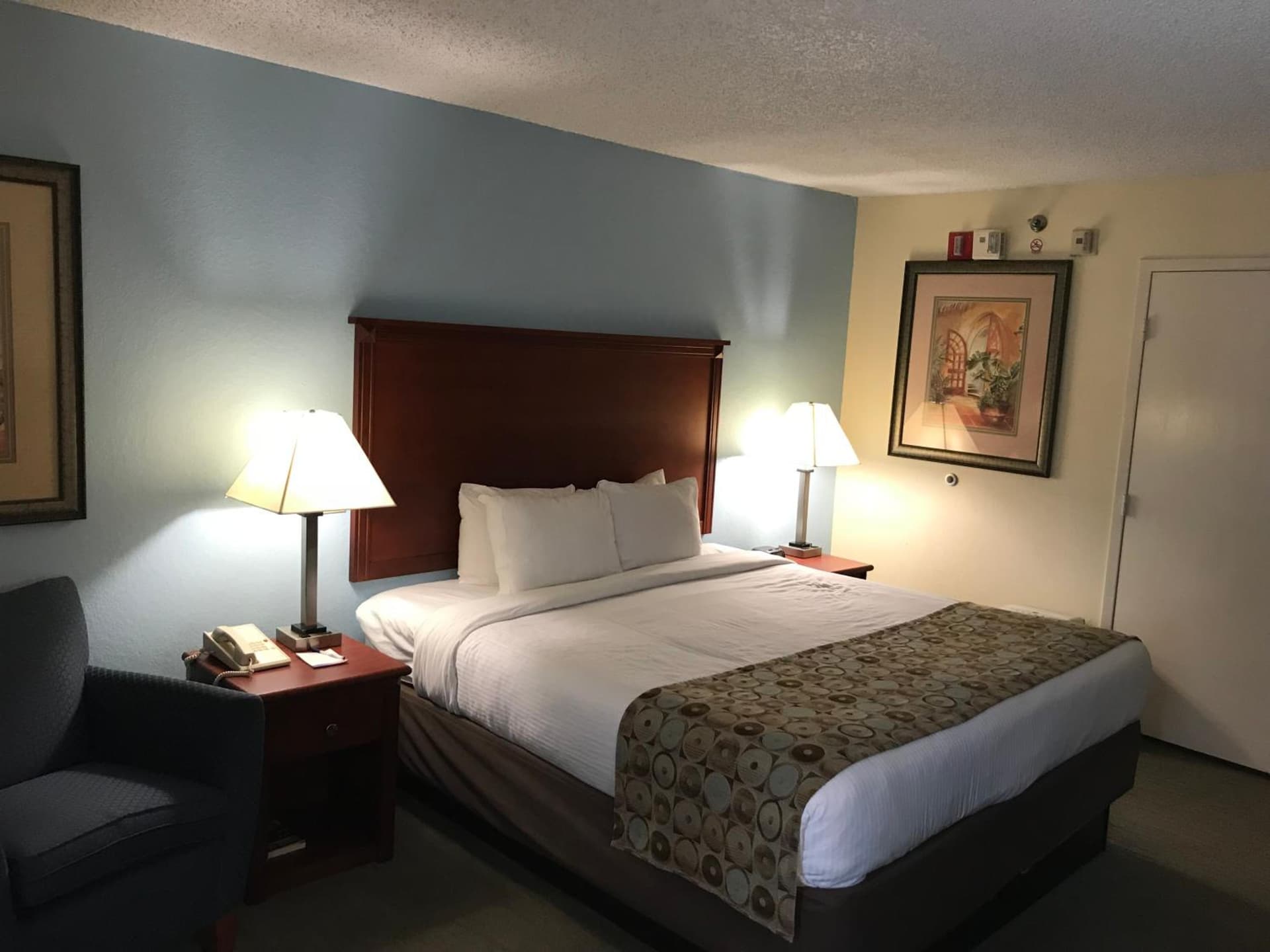 Baymont By Wyndham Gainesville I-75 gallery photo in Gainesville, FL — image 26