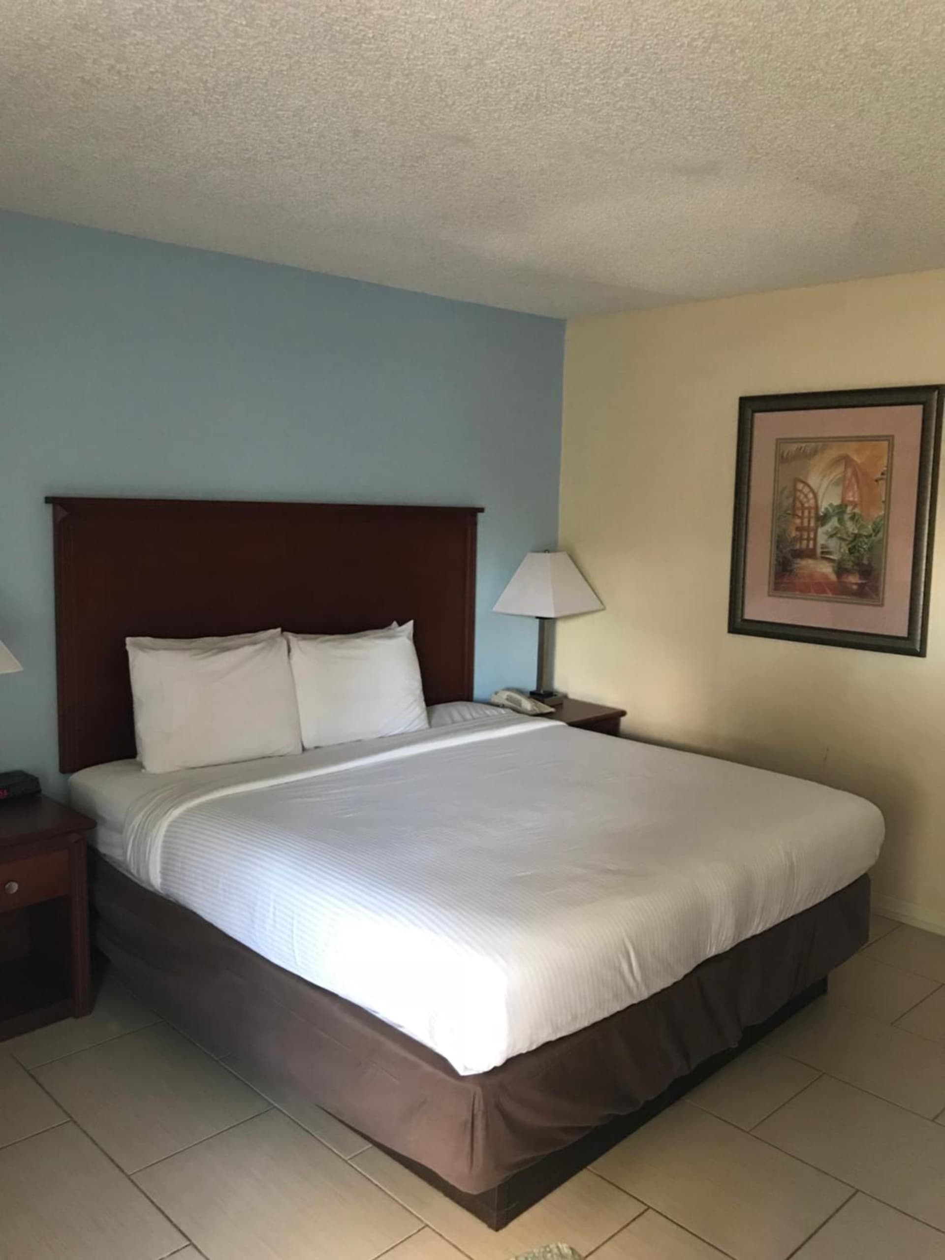Baymont By Wyndham Gainesville I-75 gallery photo in Gainesville, FL — image 6