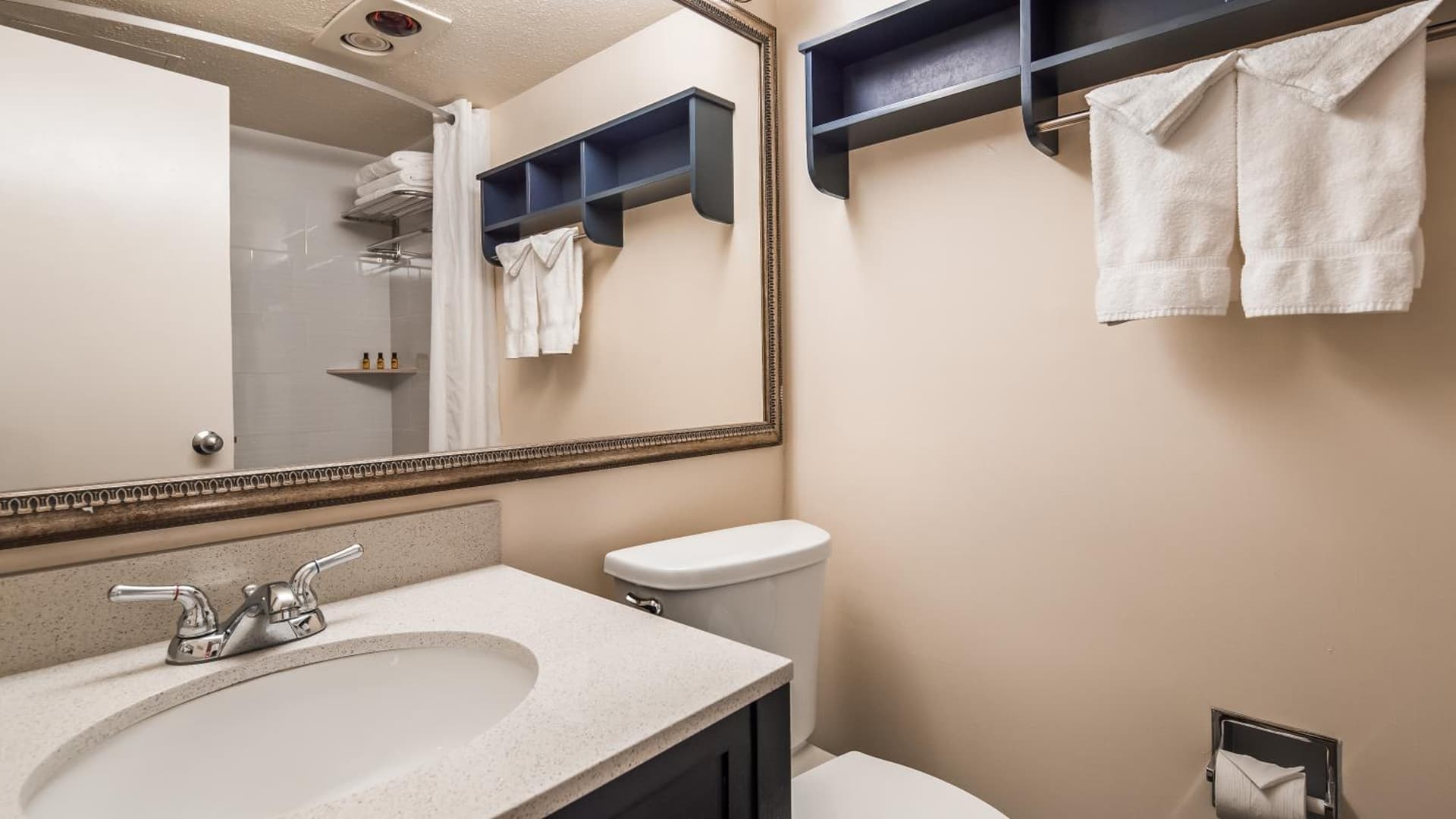 Best Western Plus Thousand Oaks Inn gallery photo in Thousand Oaks, CA — image 20