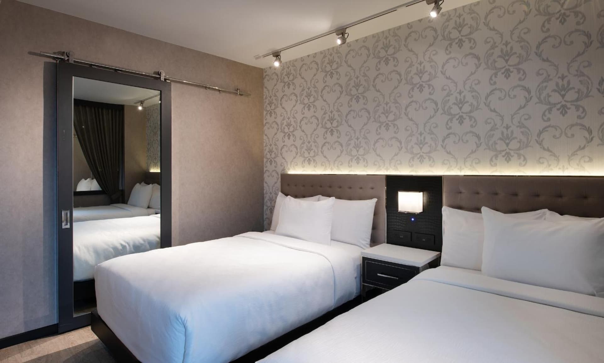 Aliz Hotel Times Square property views in New York, NY — gallery photo 3