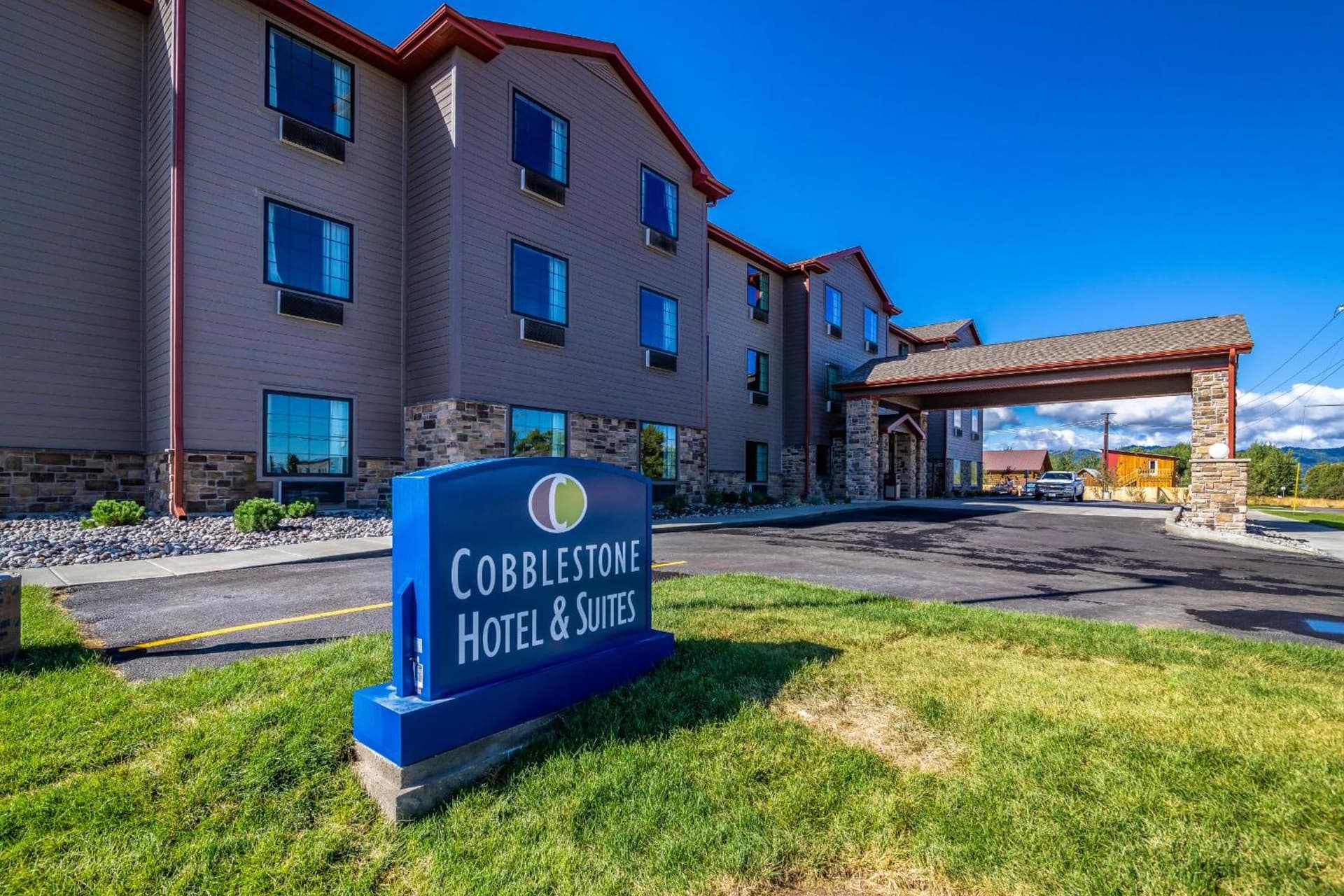 Cobblestone Hotel & Suites - Victor featured exterior or lobby in Victor, ID — similar hotel