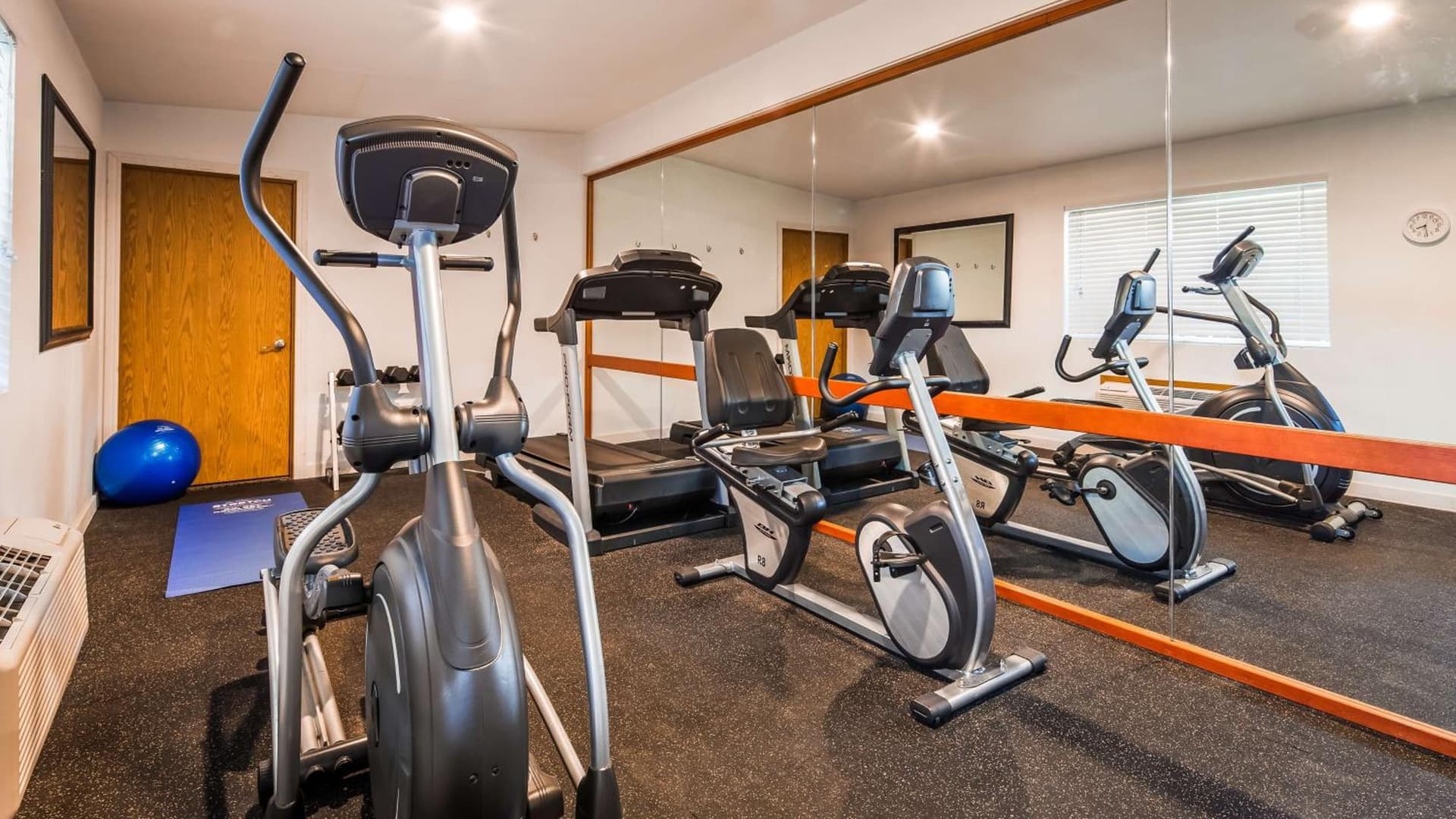 Best Western John Day Inn interior in John Day, OR — gallery photo 2