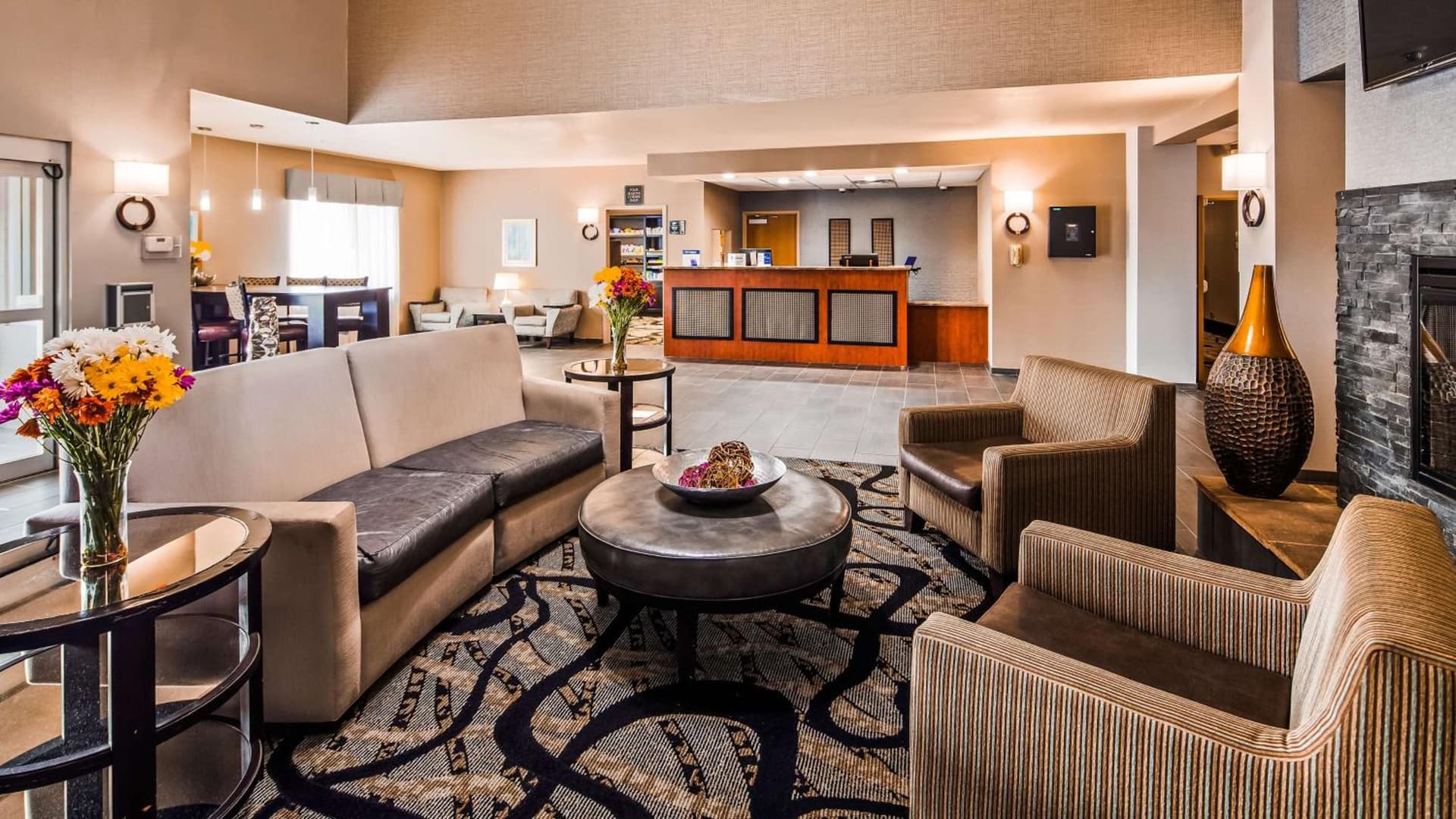 Best Western Plus Blaine at the National Sports Center property views in Blaine, MN — gallery photo 3