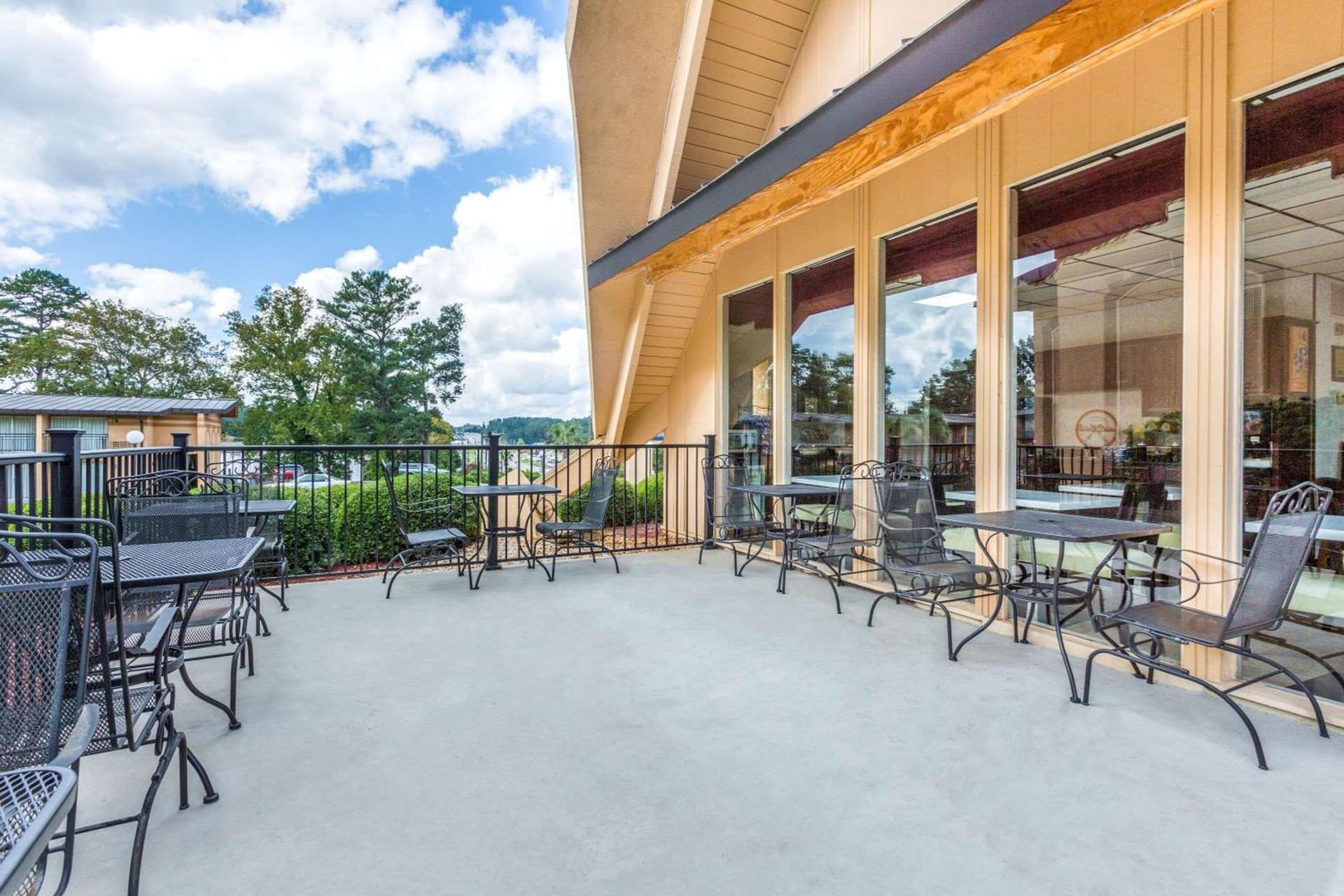 Howard Johnson by Wyndham Athens gallery photo in Athens, GA — image 22