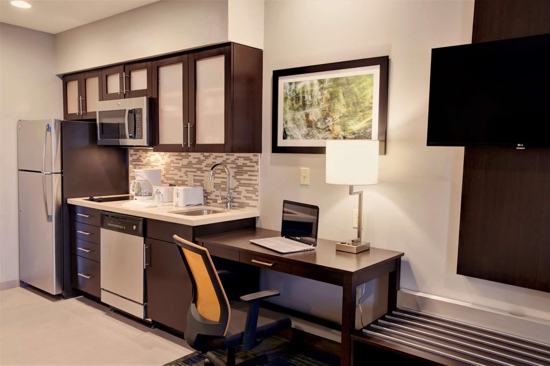 Days Inn & Suites by Wyndham Port Arthur gallery photo in Port Arthur, TX — image 39