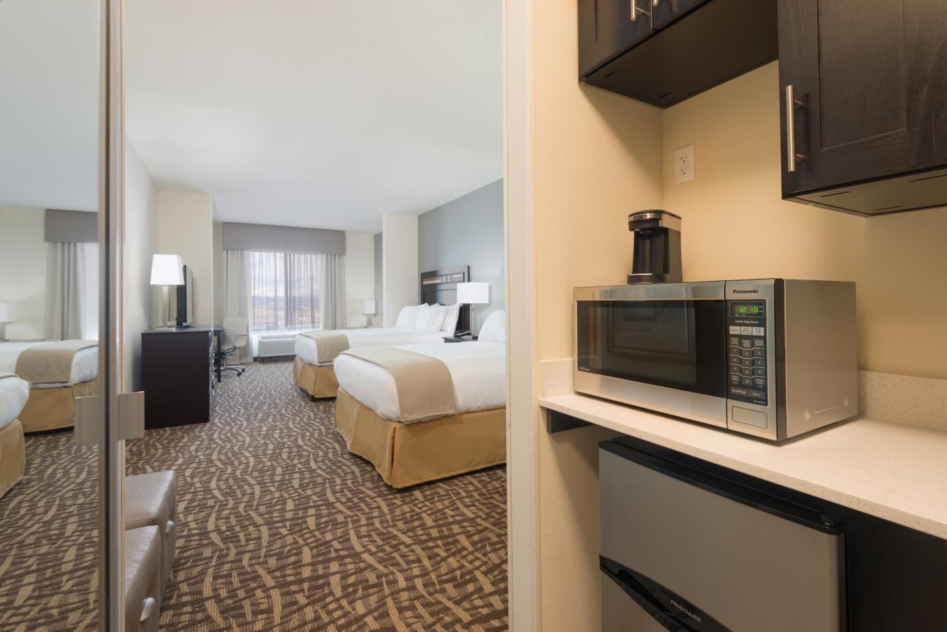 Holiday Inn Express & Suites Denver South - Castle Rock by IHG property views in Castle Rock, CO — gallery photo 3