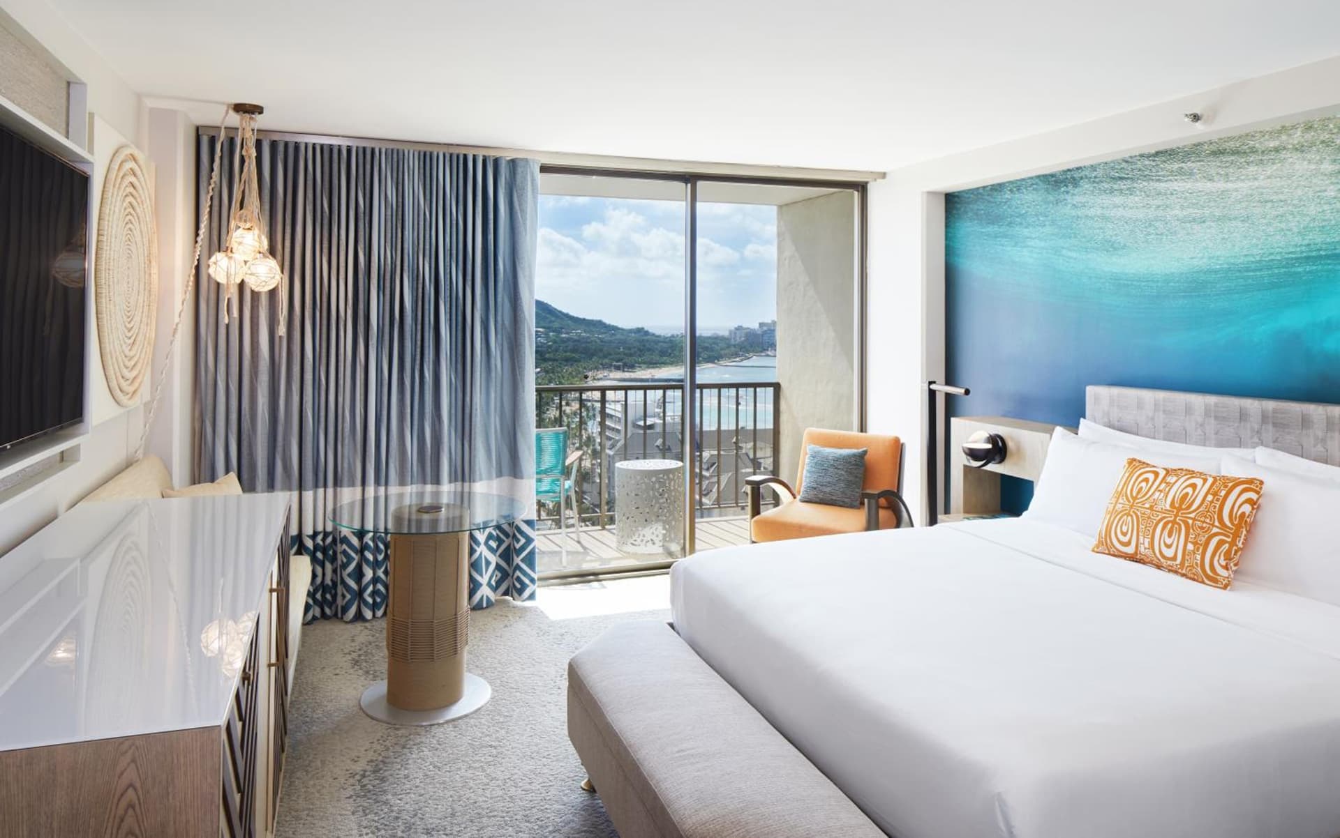 OUTRIGGER Waikiki Beachcomber Hotel gallery photo in Honolulu, HI — image 12