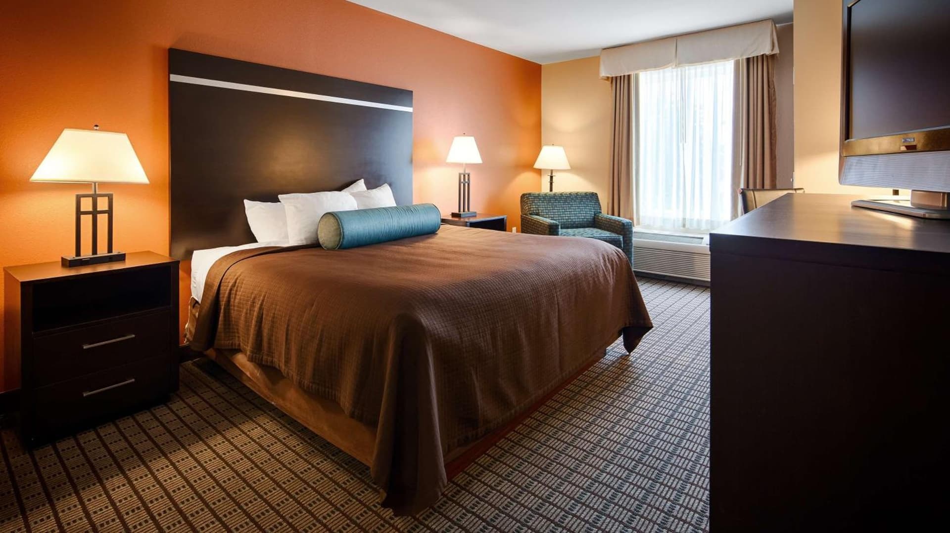 Best Western Plus Pontoon Beach interior in Pontoon Beach, IL — gallery photo 2