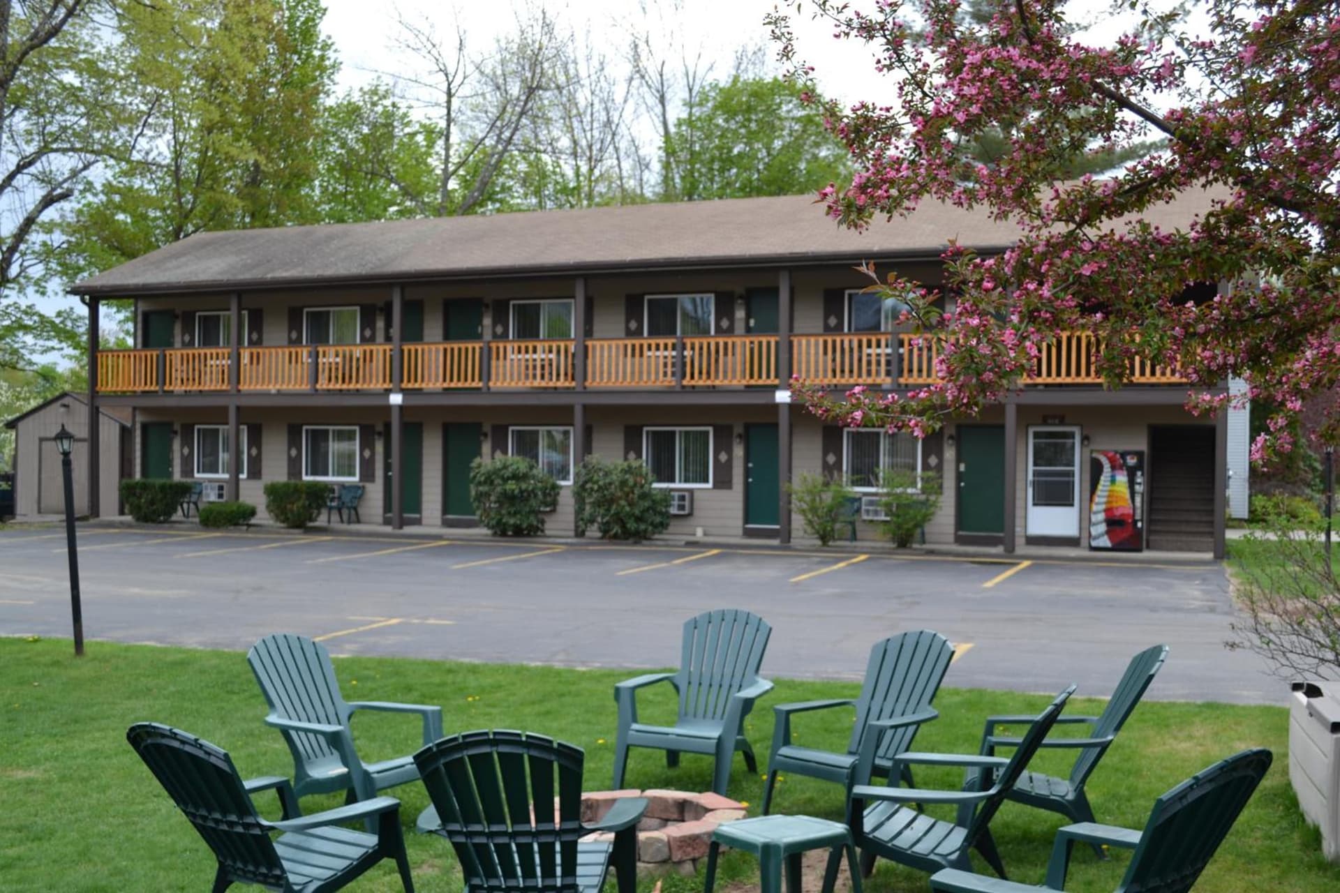 Kancamagus Lodge featured exterior or lobby in Lincoln — similar hotel