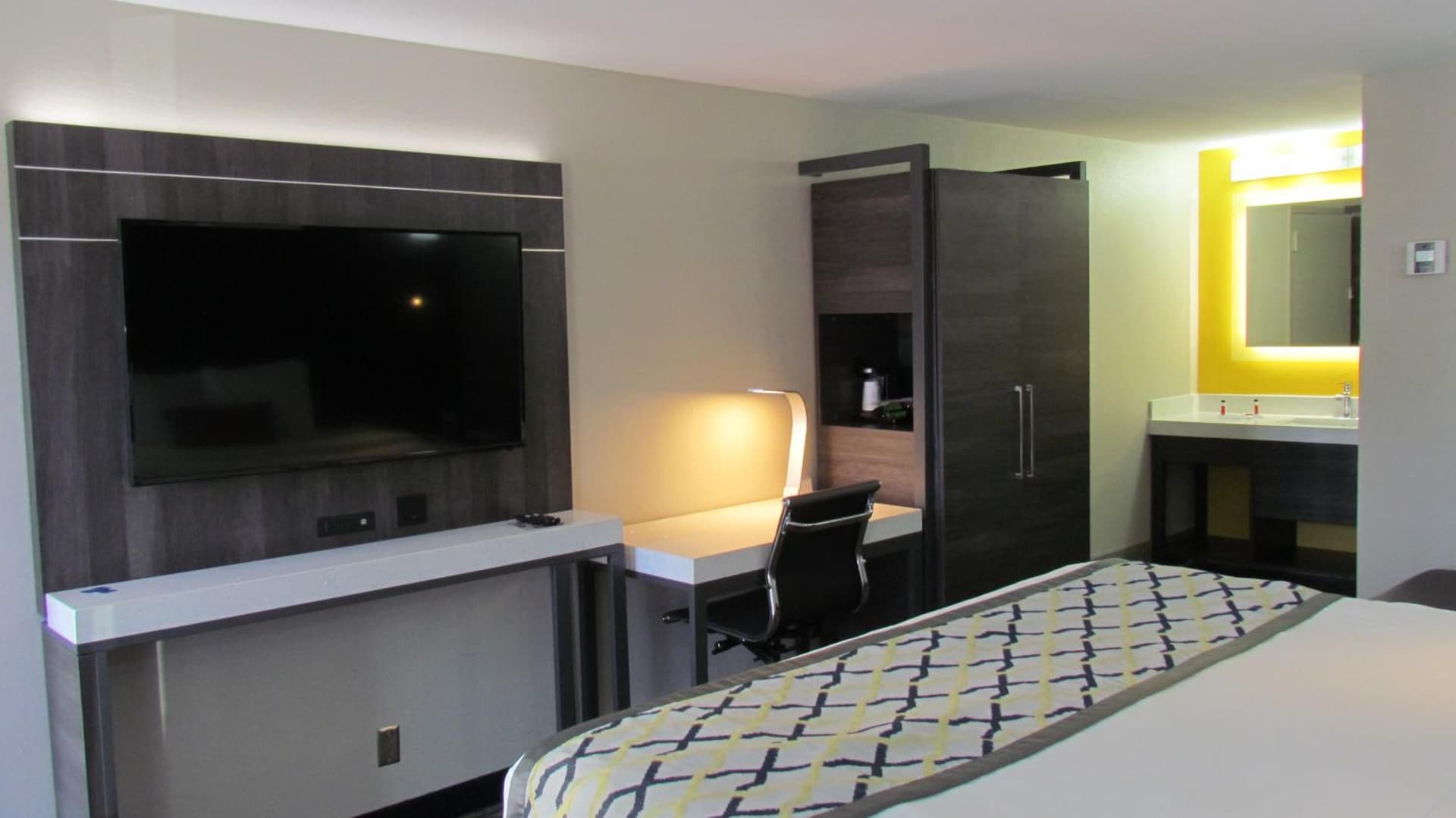 Baymont by Wyndham Murfreesboro gallery photo in Murfreesboro, TN — image 58