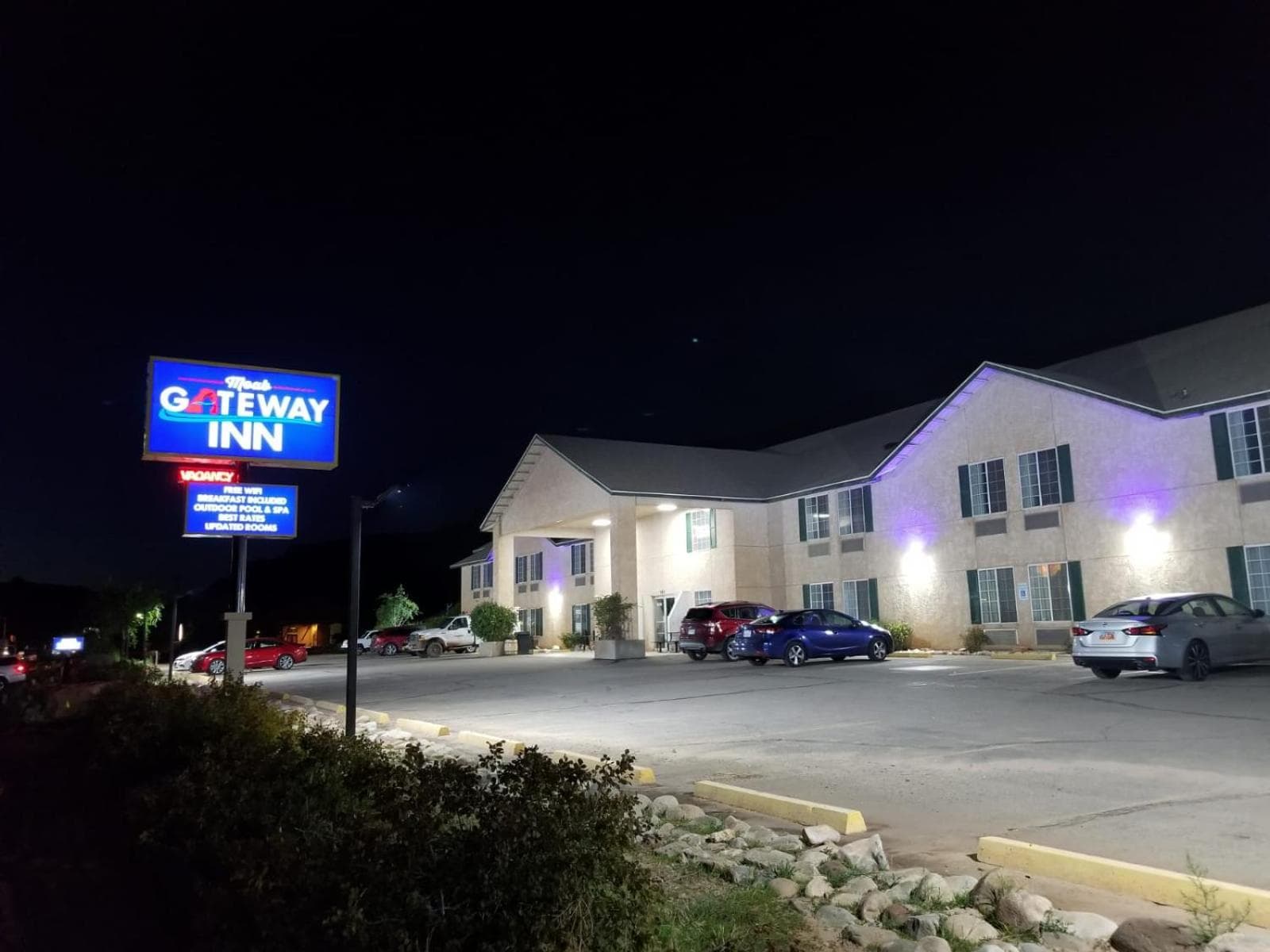 Moab Gateway Inn at Arches Nat'l Park property views in Moab, UT — gallery photo 3