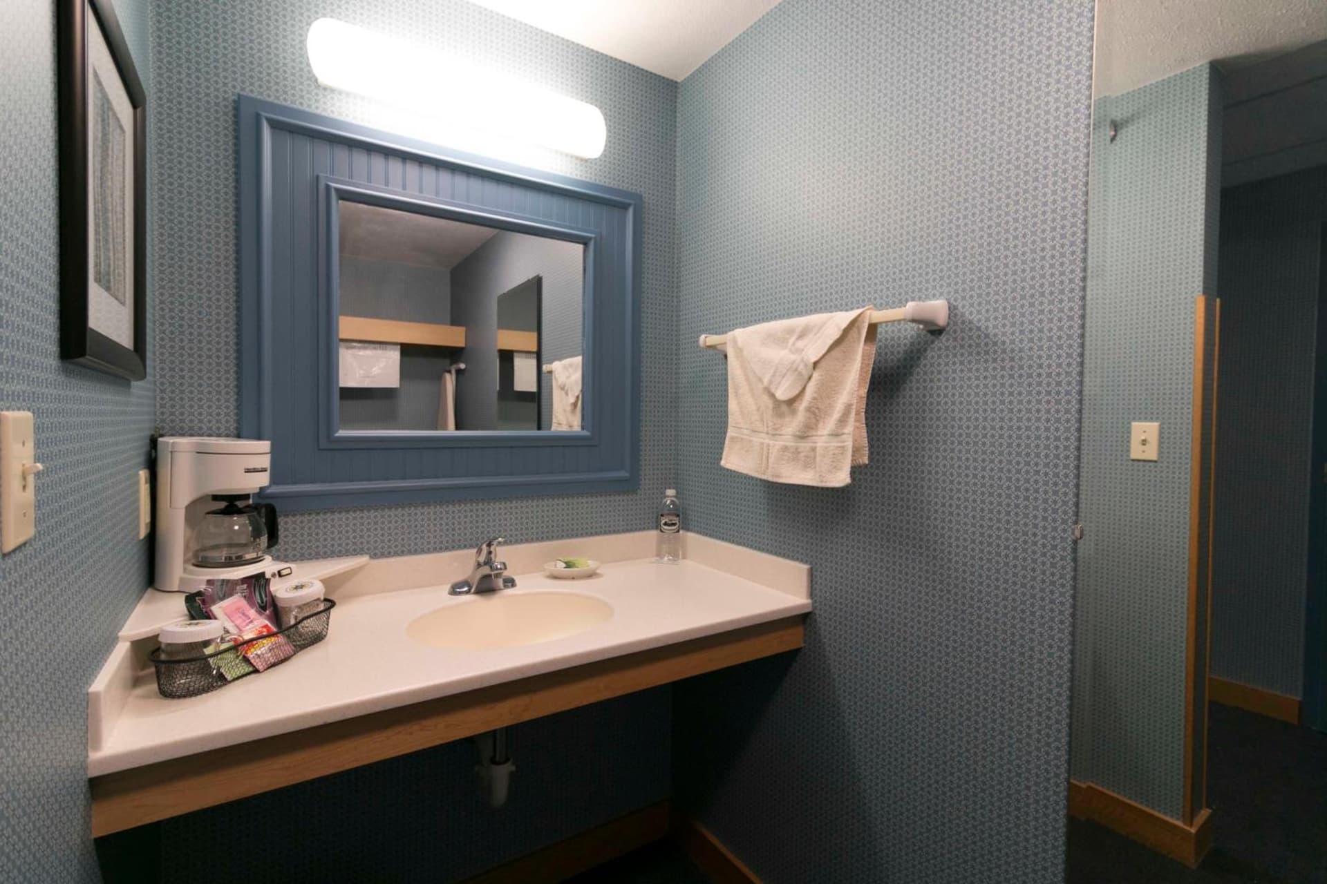 Essenhaus Inn & Conf. Center gallery photo in Middlebury, IN — image 25