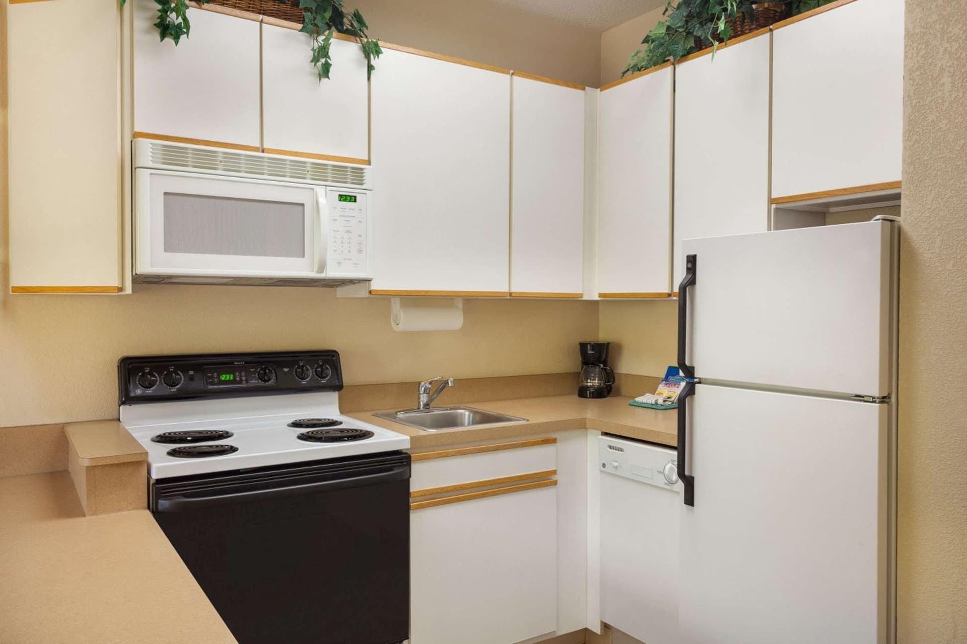 Baymont by Wyndham Wichita East gallery photo in Wichita, KS — image 49