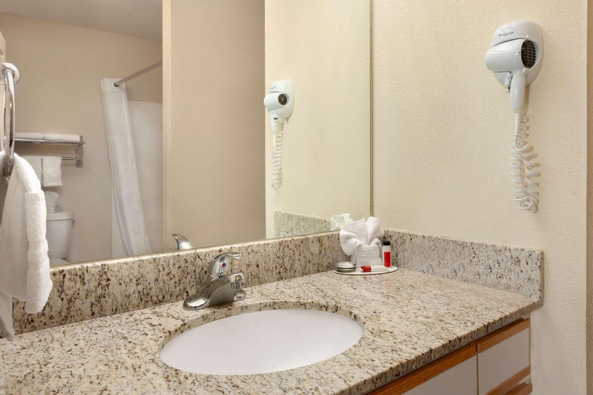 Baymont by Wyndham Wichita East gallery photo in Wichita, KS — image 13