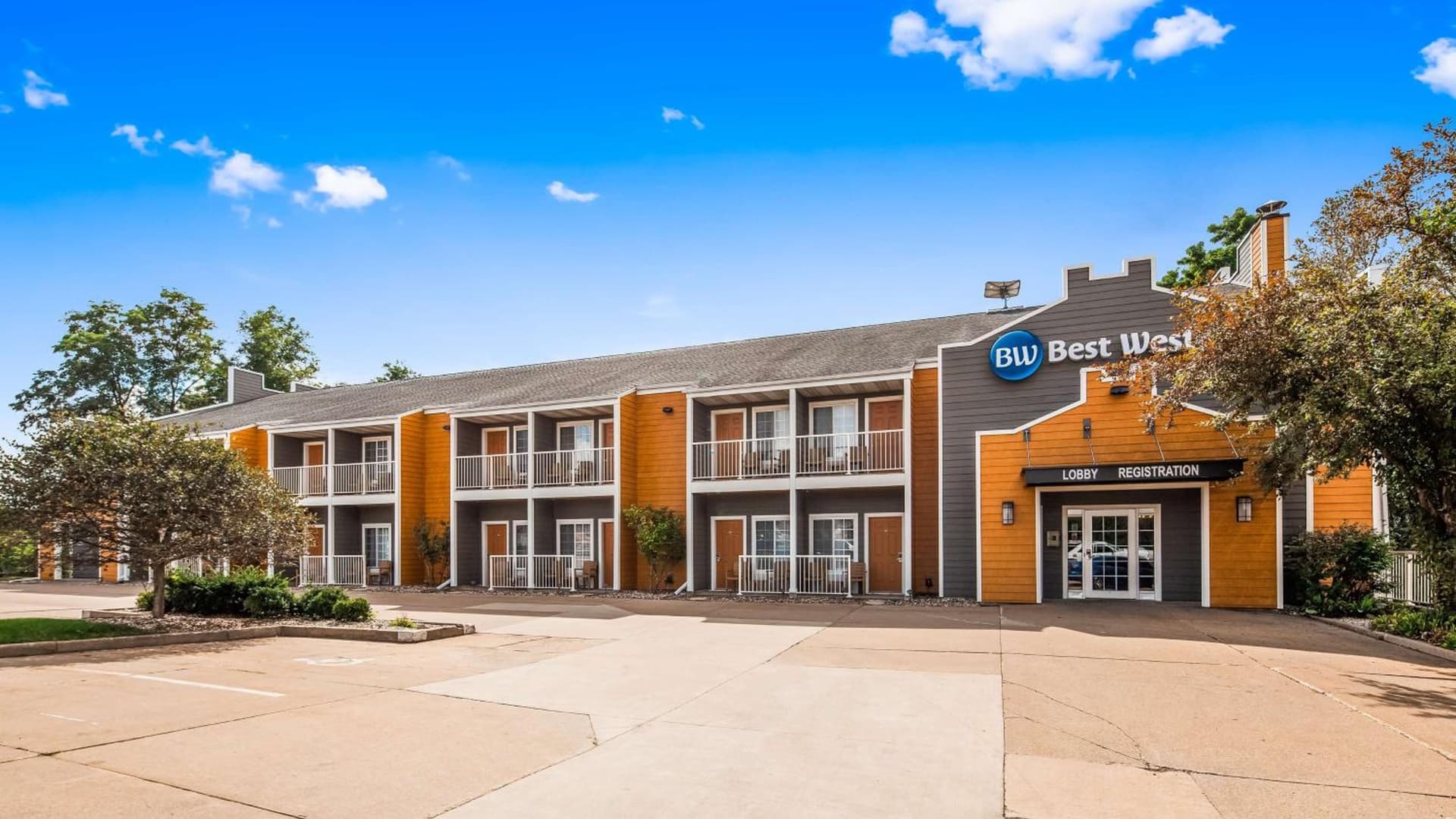 Best Western Galena Inn & Suites featured exterior or lobby in Galena, IL — similar hotel