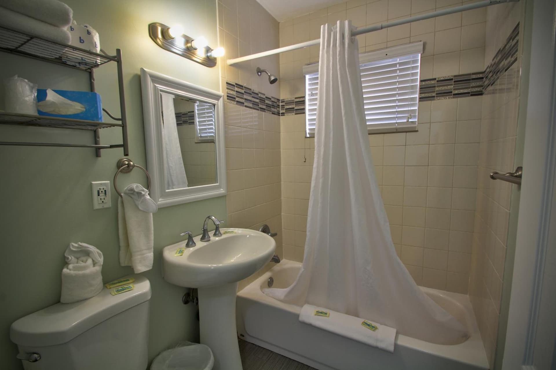 Hollywood Beachside Boutique Suite gallery photo in Hollywood, FL — image 39