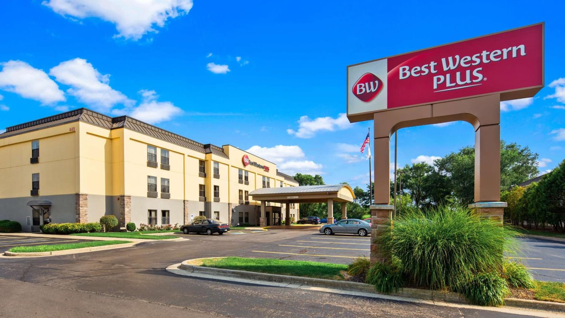 Mishawaka Inn featured exterior or lobby in South Bend, IN — similar hotel