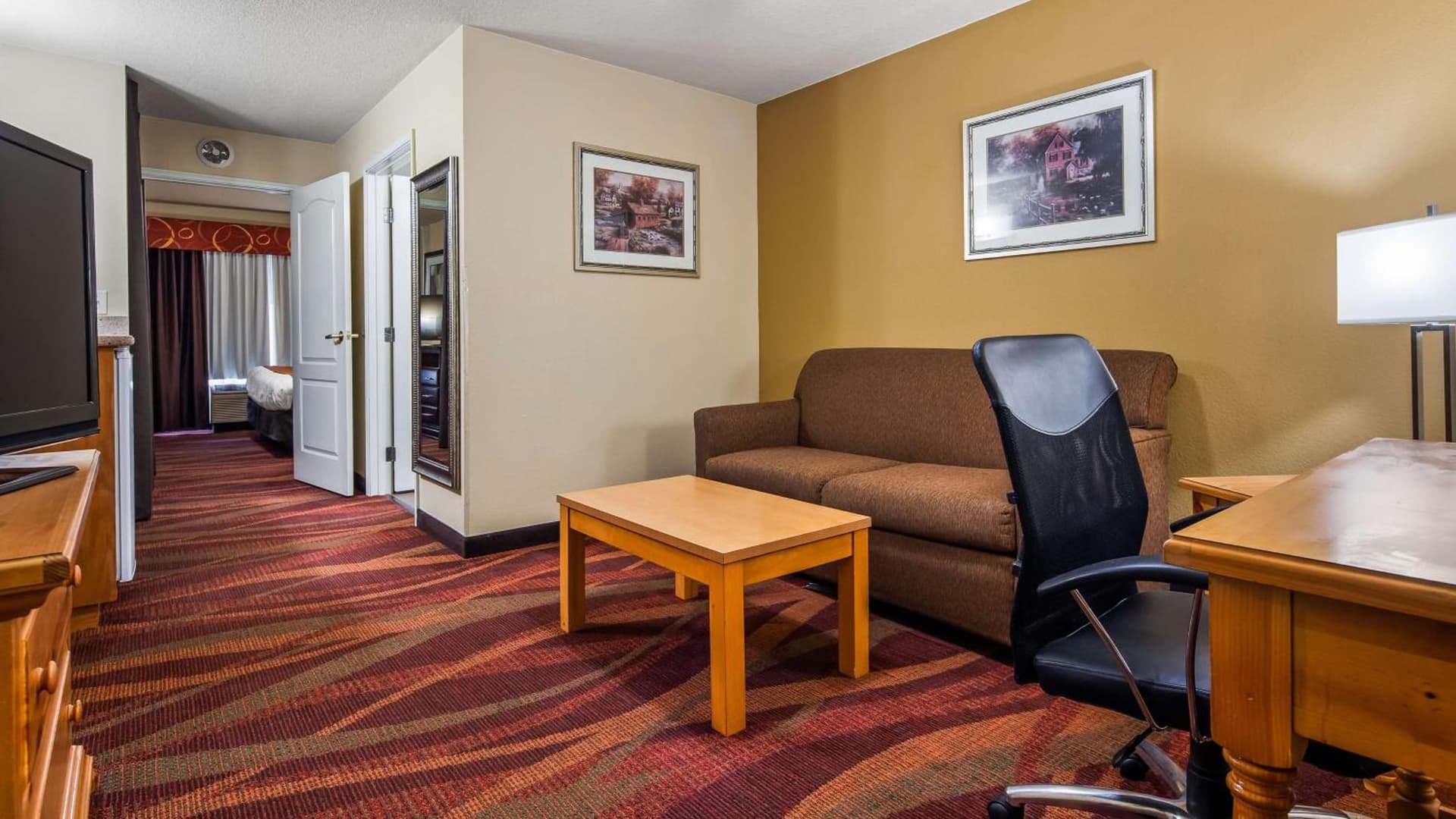Best Western Fort Wayne Inn & Suites North gallery photo in Fort Wayne, IN — image 4
