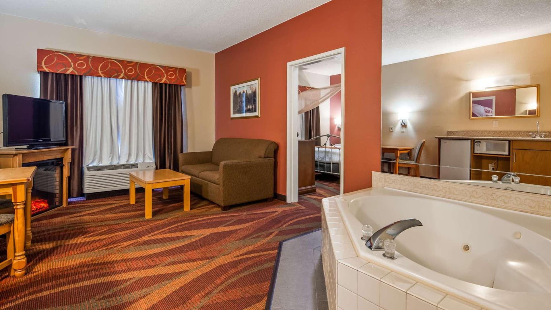 Best Western Fort Wayne Inn & Suites North gallery photo in Fort Wayne, IN — image 12