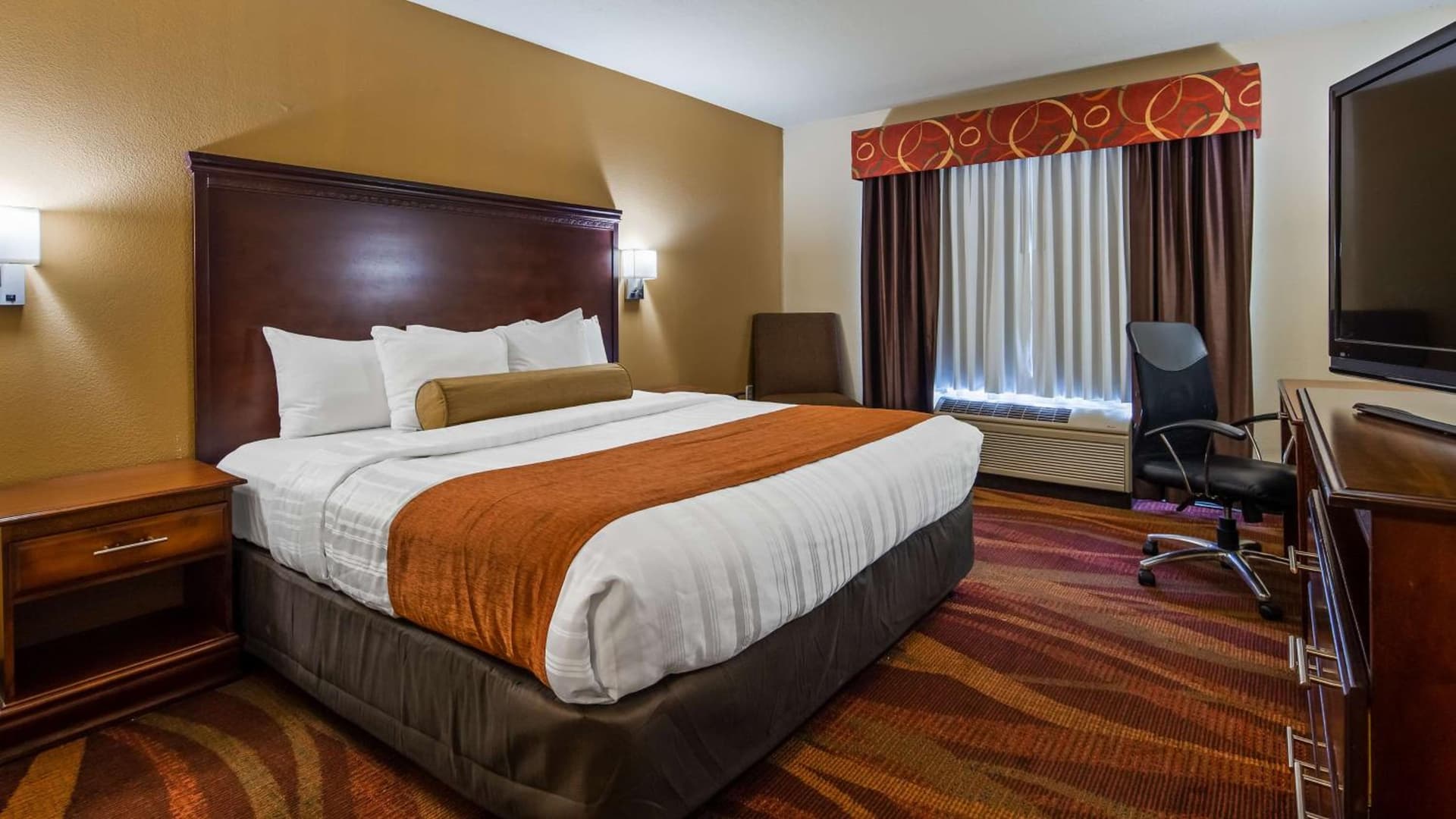 Best Western Fort Wayne Inn & Suites North gallery photo in Fort Wayne, IN — image 7