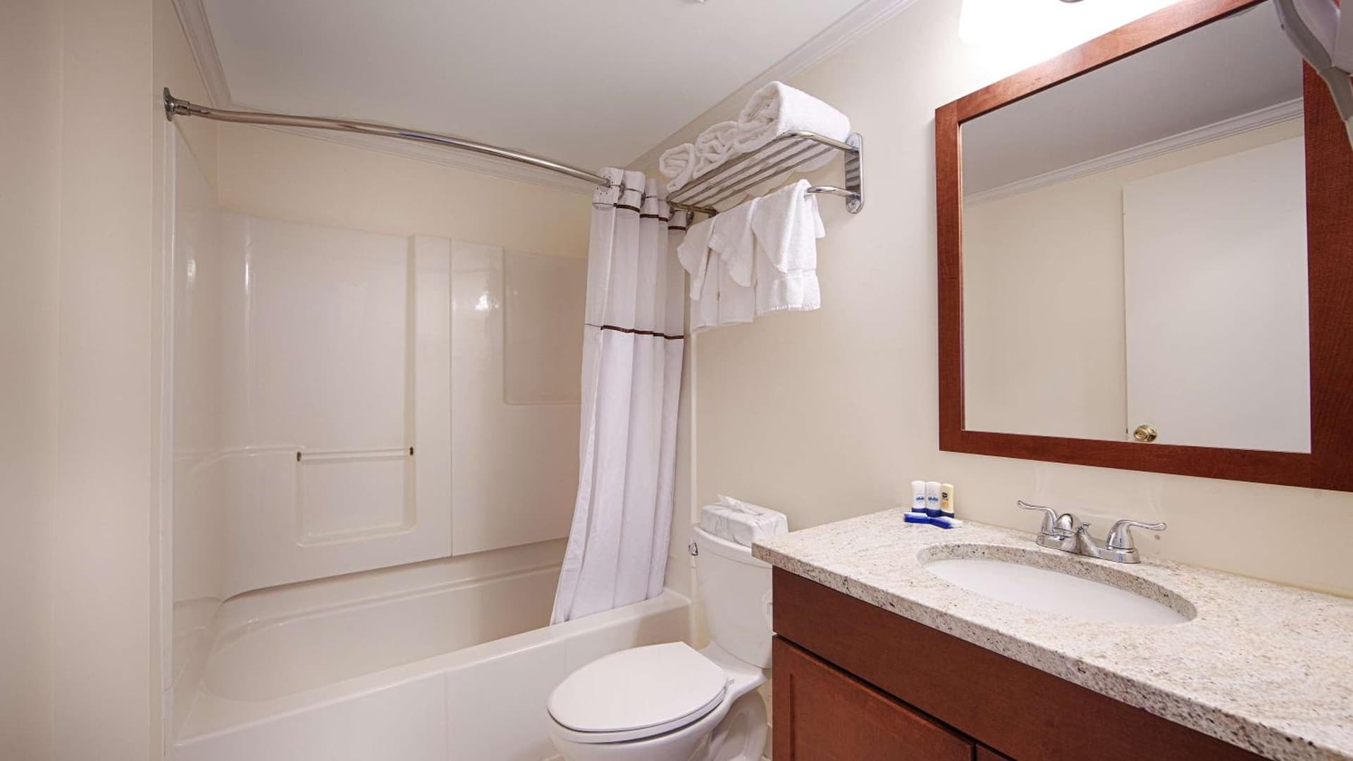 Best Western Adams Inn Quincy-Boston gallery photo in Quincy, MA — image 21