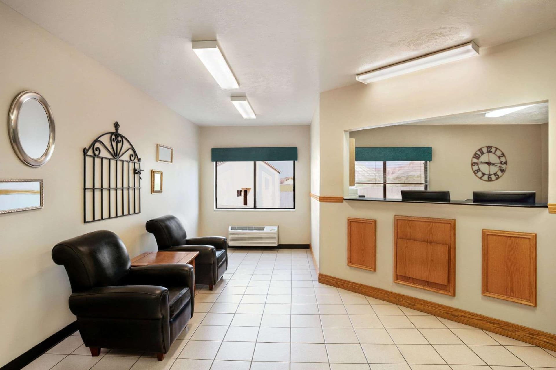 Travelodge by Wyndham Green River WY property views in Green River, WY — gallery photo 3