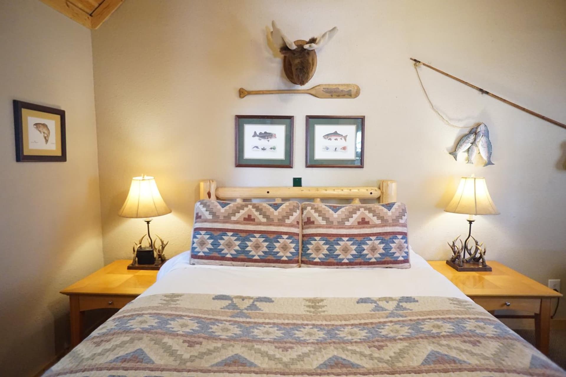 Shaver Lake Village Hotel property views in Shaver Lake, CA — gallery photo 3