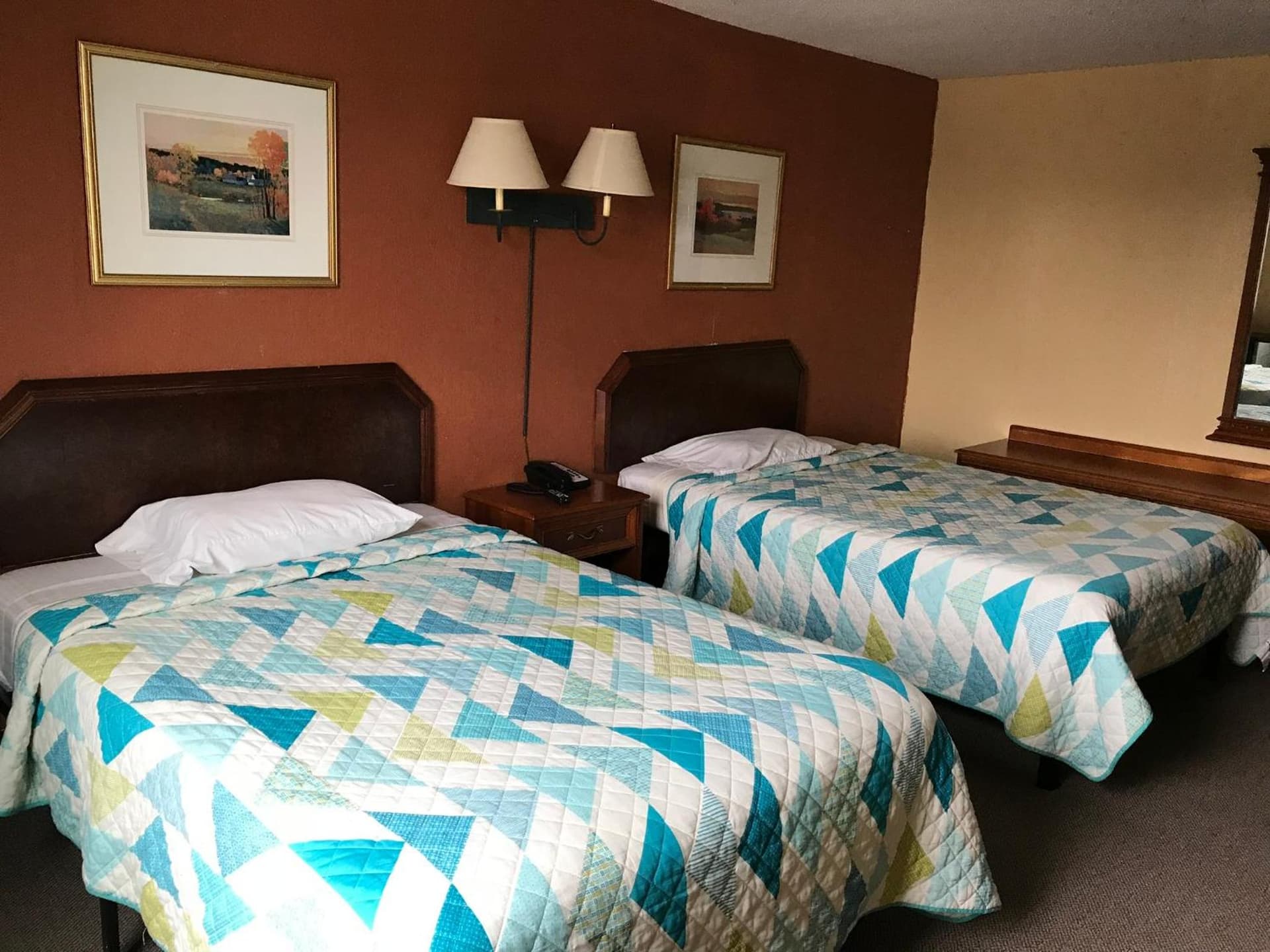 Economy Inn featured exterior or lobby in Fort Wayne, IN — similar hotel