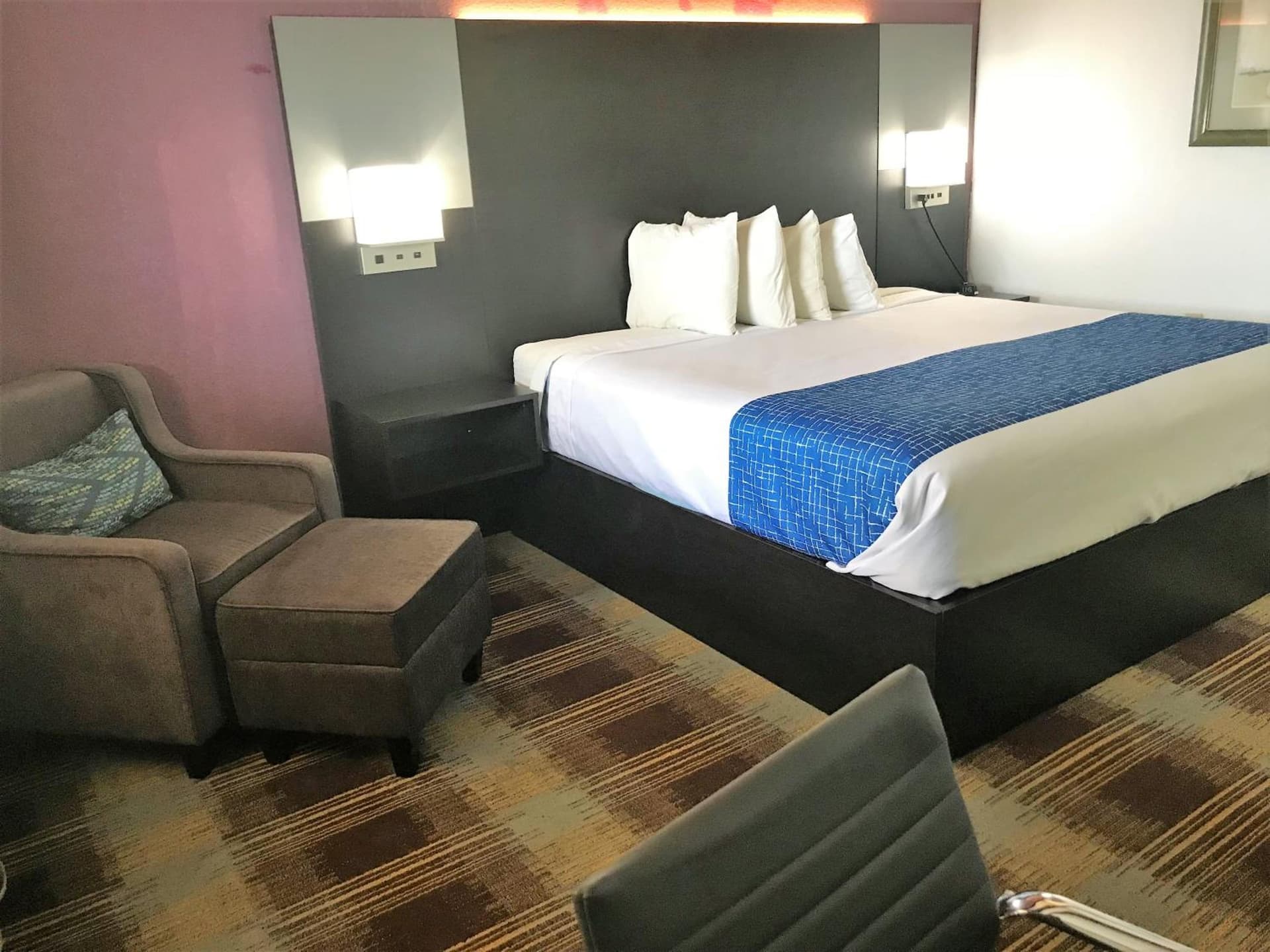 Americas Best Value Inn New Braunfels gallery photo in New Braunfels, TX — image 9
