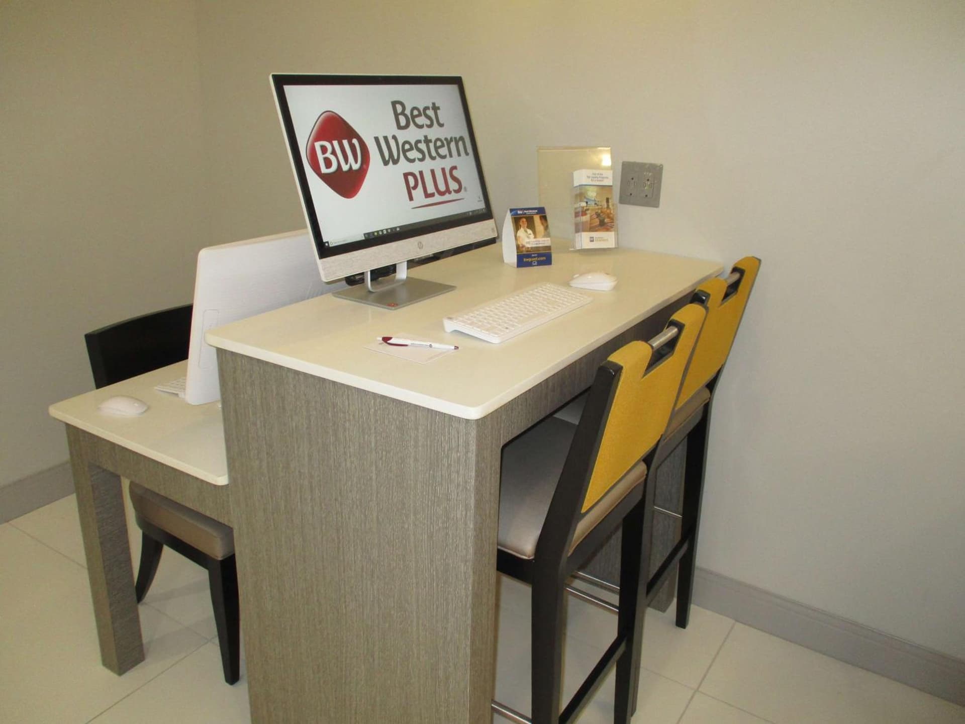 Best Western Plus Bloomington East gallery photo in Bloomington, IL — image 19