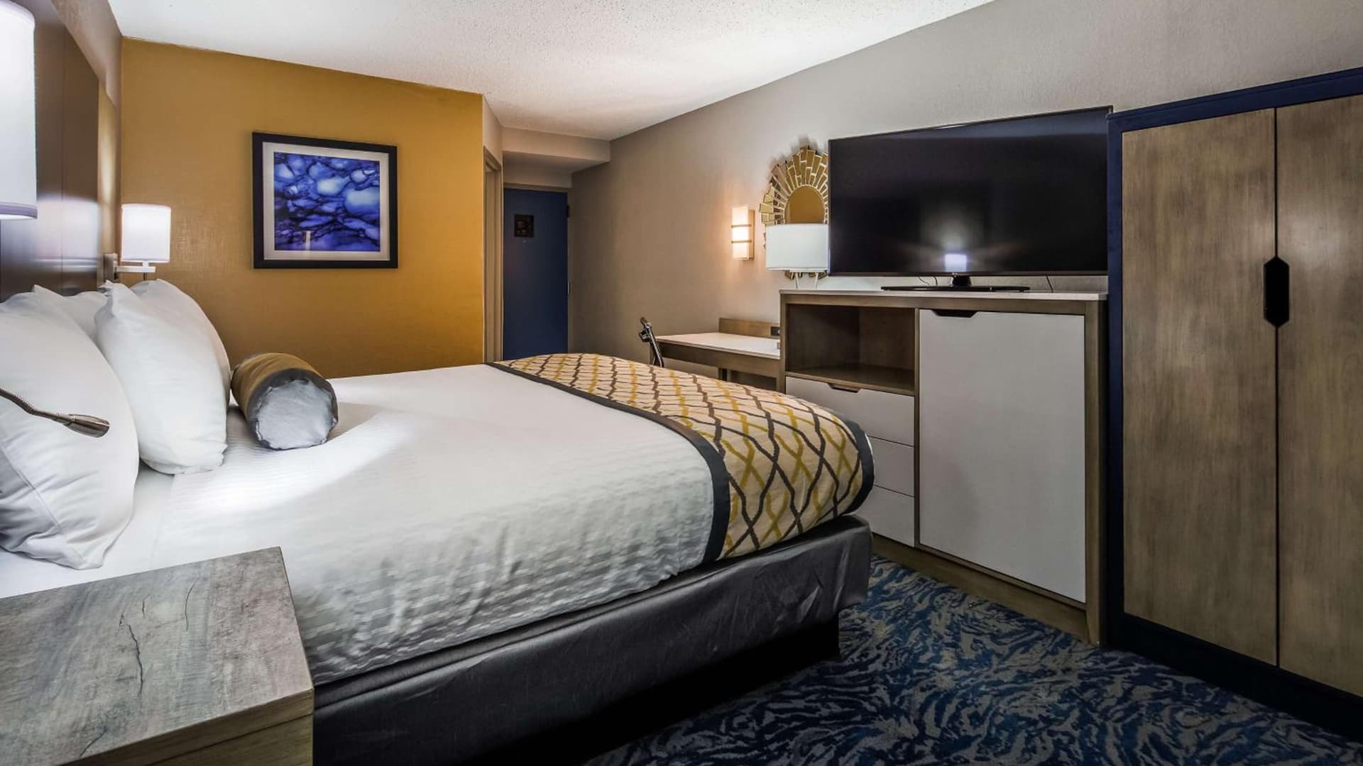 Best Western Plus Bloomington East property views in Bloomington, IL — gallery photo 3
