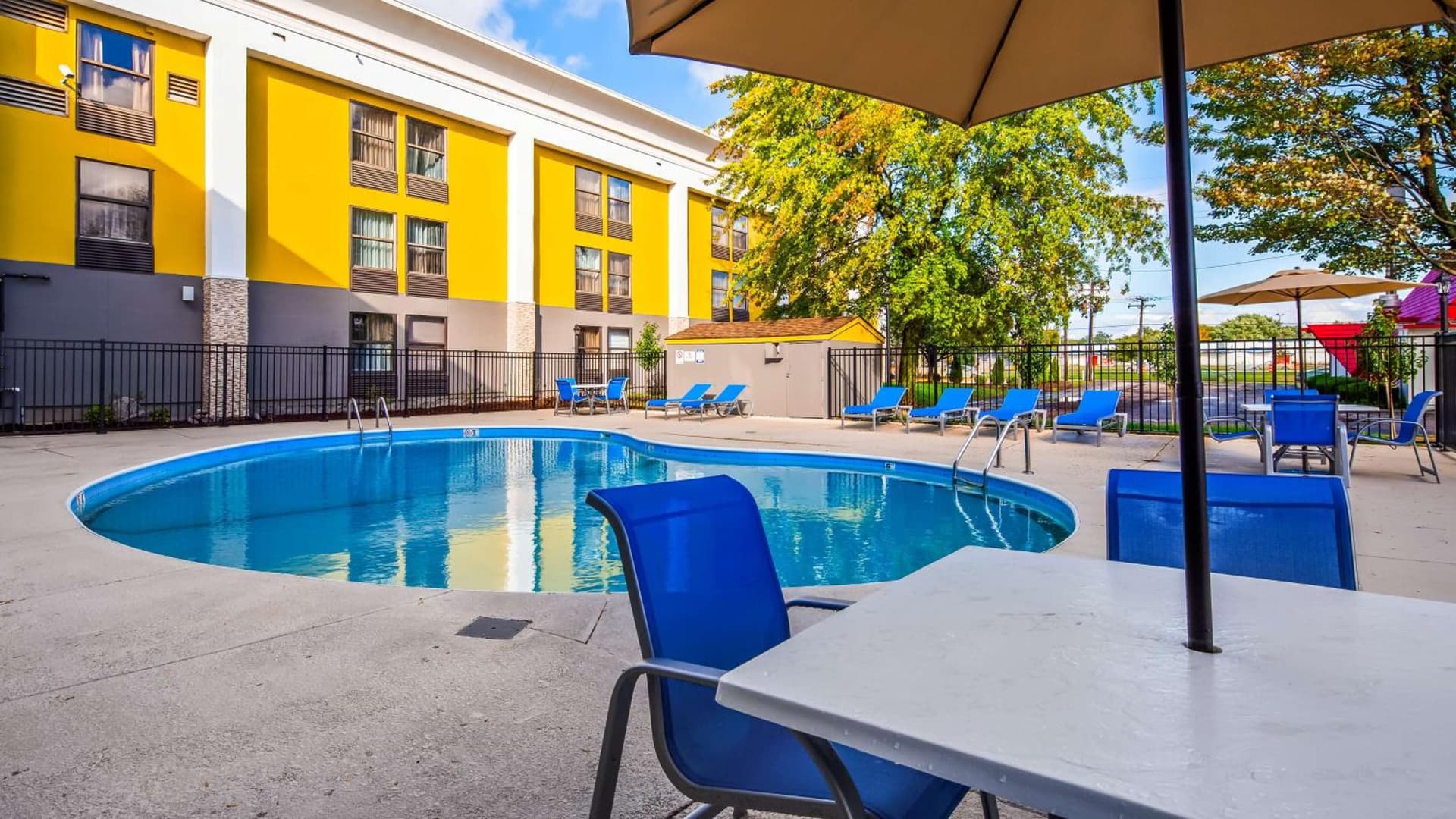 Best Western Plus Bloomington East property views in Bloomington, IL — gallery photo 3