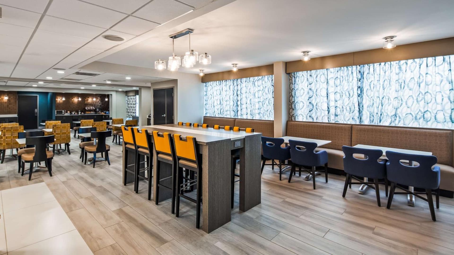 Best Western Plus Bloomington East gallery photo in Bloomington, IL — image 4