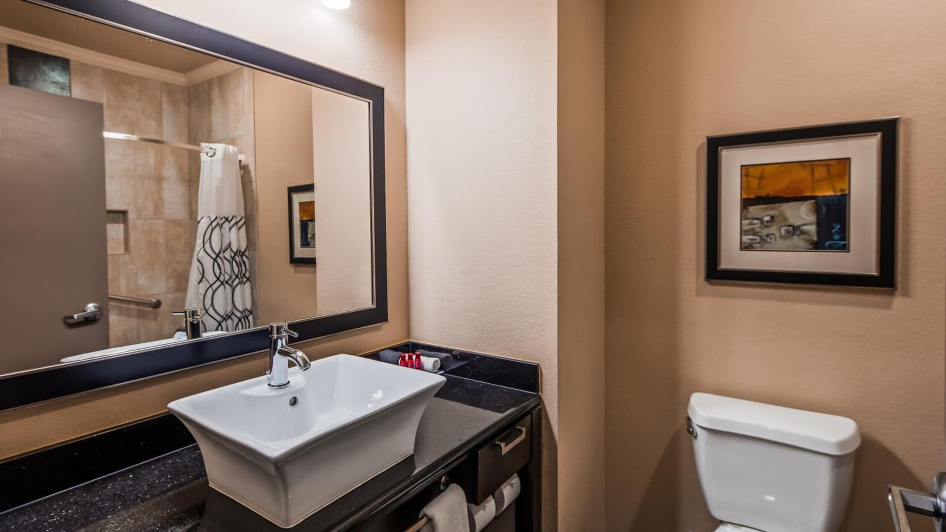 Best Western Premier Crown Chase Inn & Suites gallery photo in Denton, TX — image 23