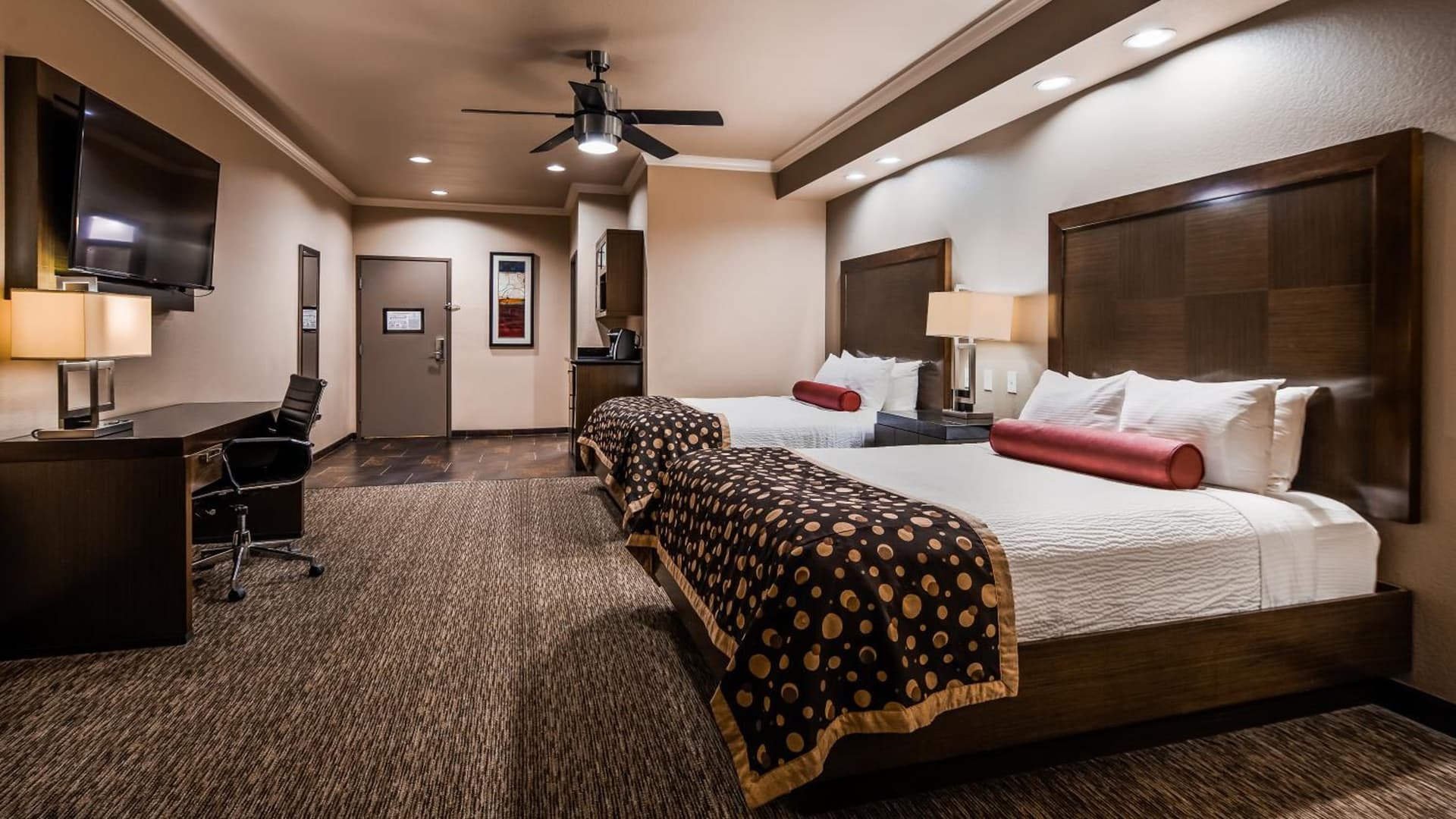 Best Western Premier Crown Chase Inn & Suites interior in Denton, TX — gallery photo 2
