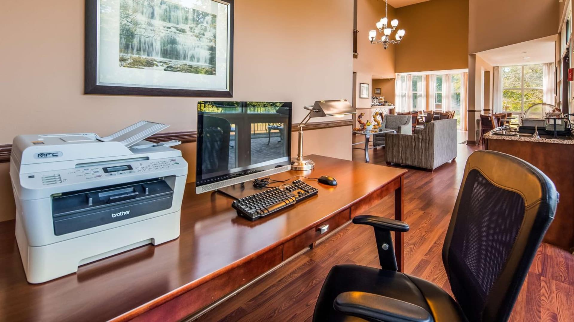 Best Western Plus The Inn & Suites At The Falls gallery photo in Poughkeepsie, NY — image 15
