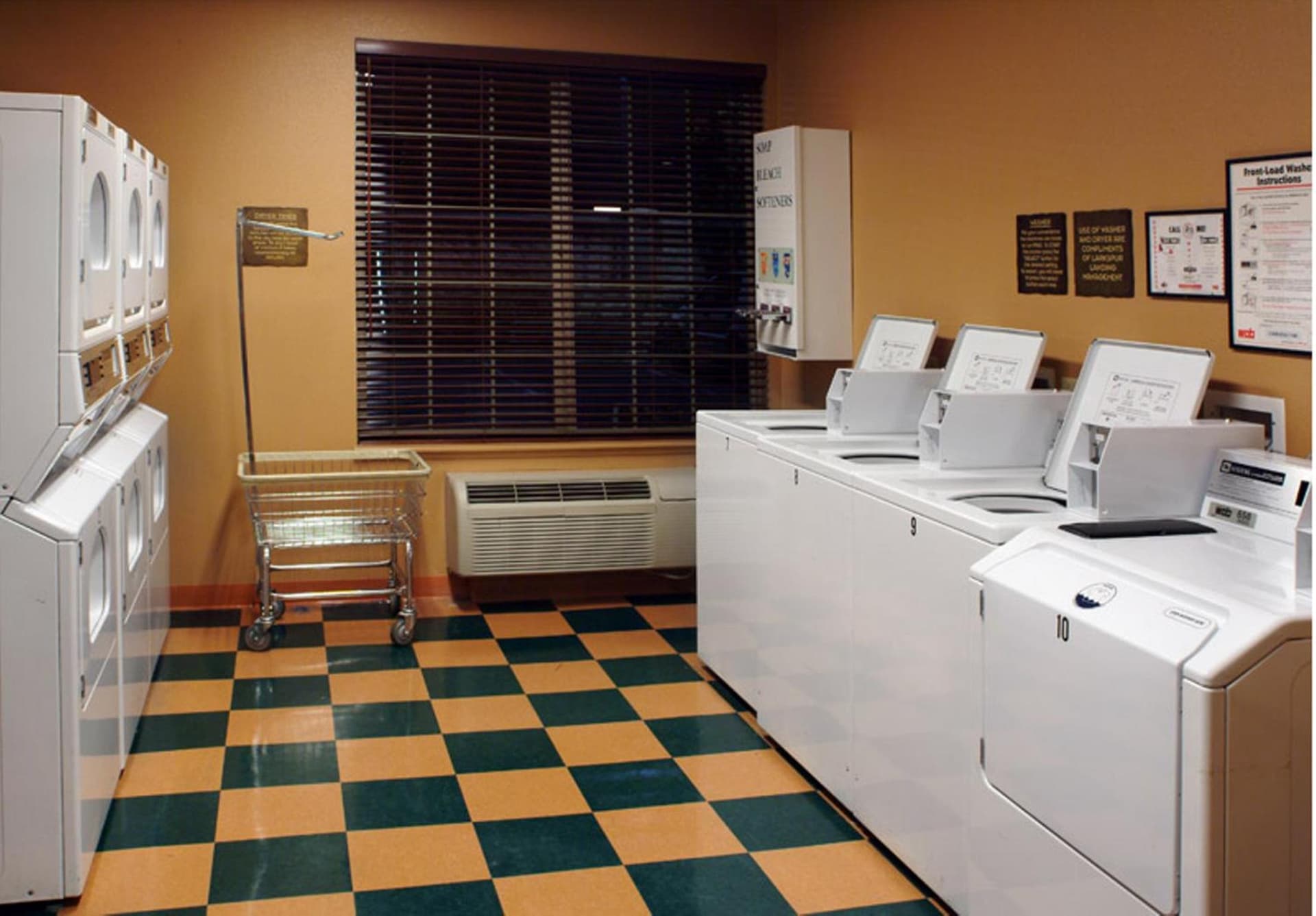 Larkspur Landing Extended Stay Suites Sunnyvale gallery photo in Sunnyvale, CA — image 30