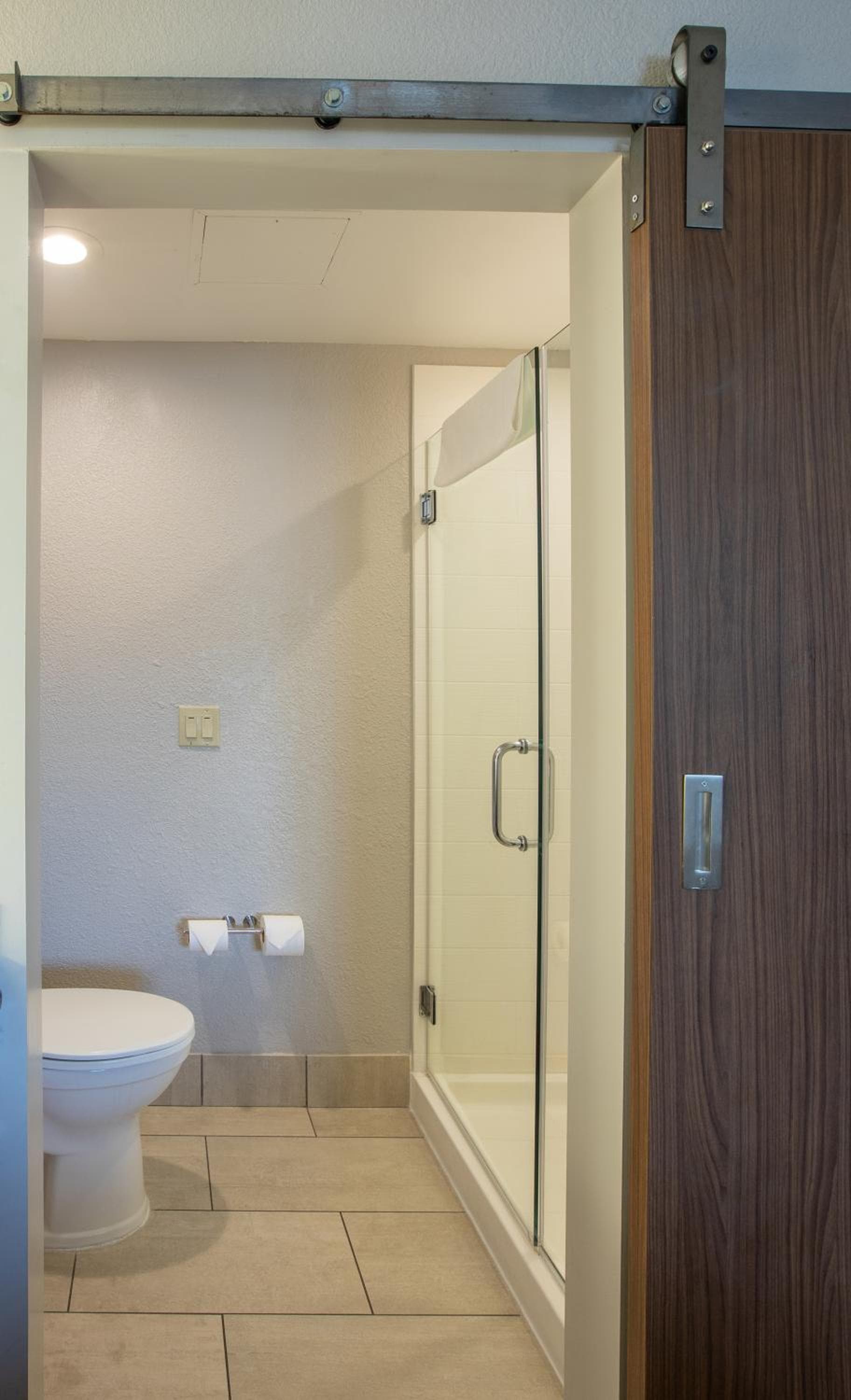 Holiday Inn Express New Orleans Downtown by IHG interior in New Orleans, LA — gallery photo 2