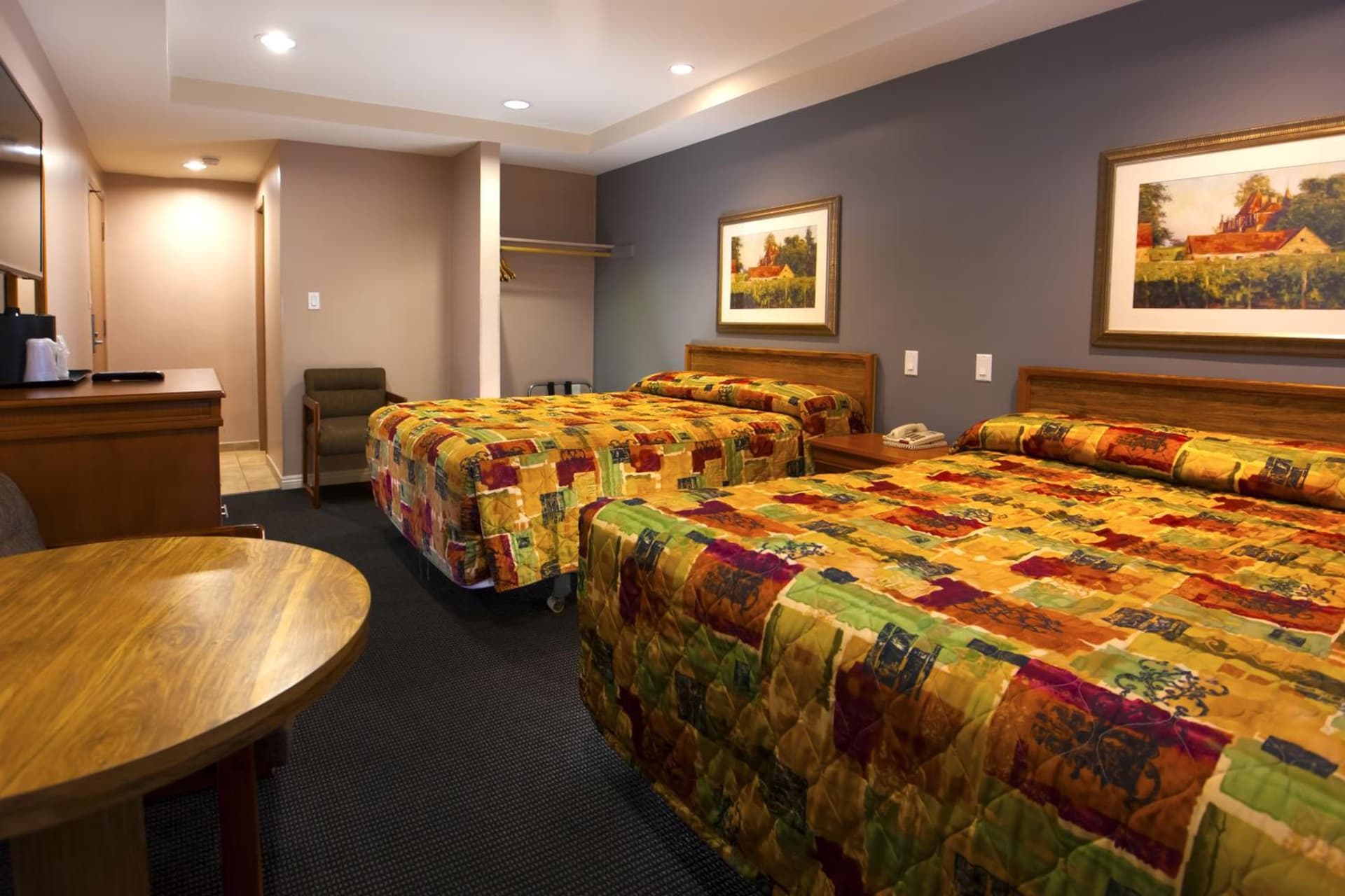 Dunes Inn - Sunset gallery photo in Los Angeles, CA — image 10