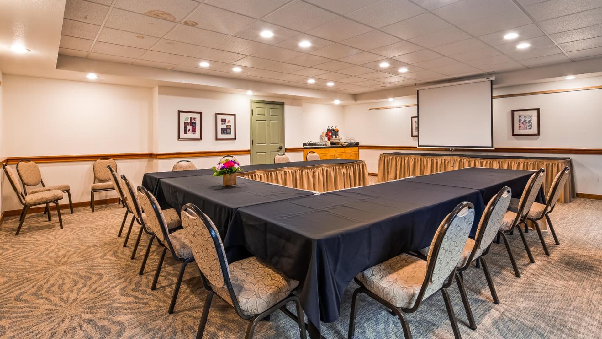 Best Western Plus Edmonds Harbor Inn gallery photo in Edmonds, WA — image 39