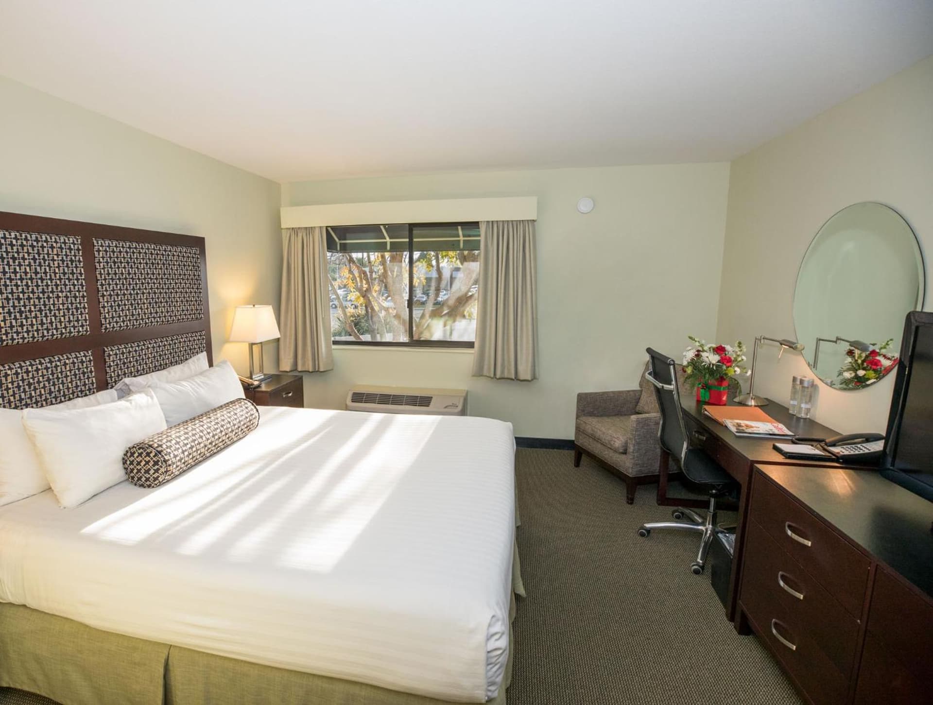 Maple Tree Inn gallery photo in Sunnyvale, CA — image 13