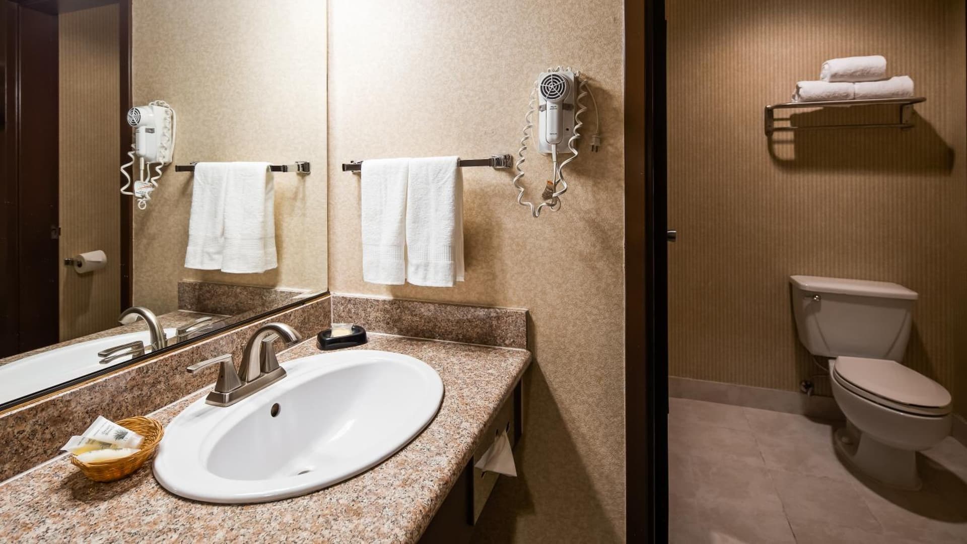 SureStay Plus Hotel by Best Western Reno Airport gallery photo in Reno, NV — image 71