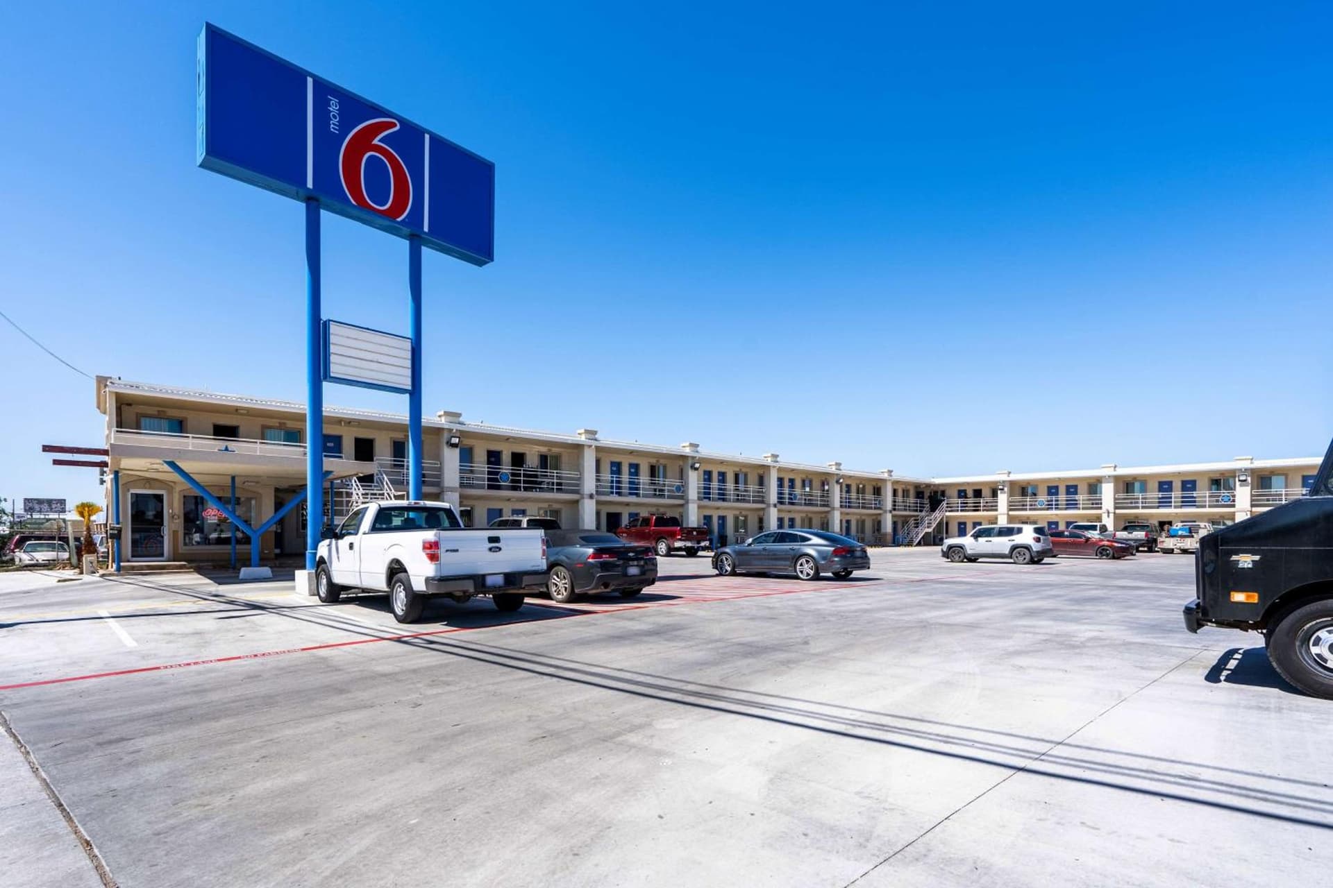 Motel 6-Odessa, TX - 2nd Street gallery photo in Odessa, TX — image 17