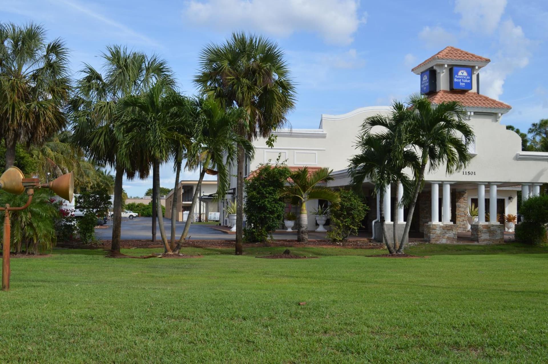 Americas Best Value Inn Fort Myers gallery photo in Fort Myers, FL — image 23