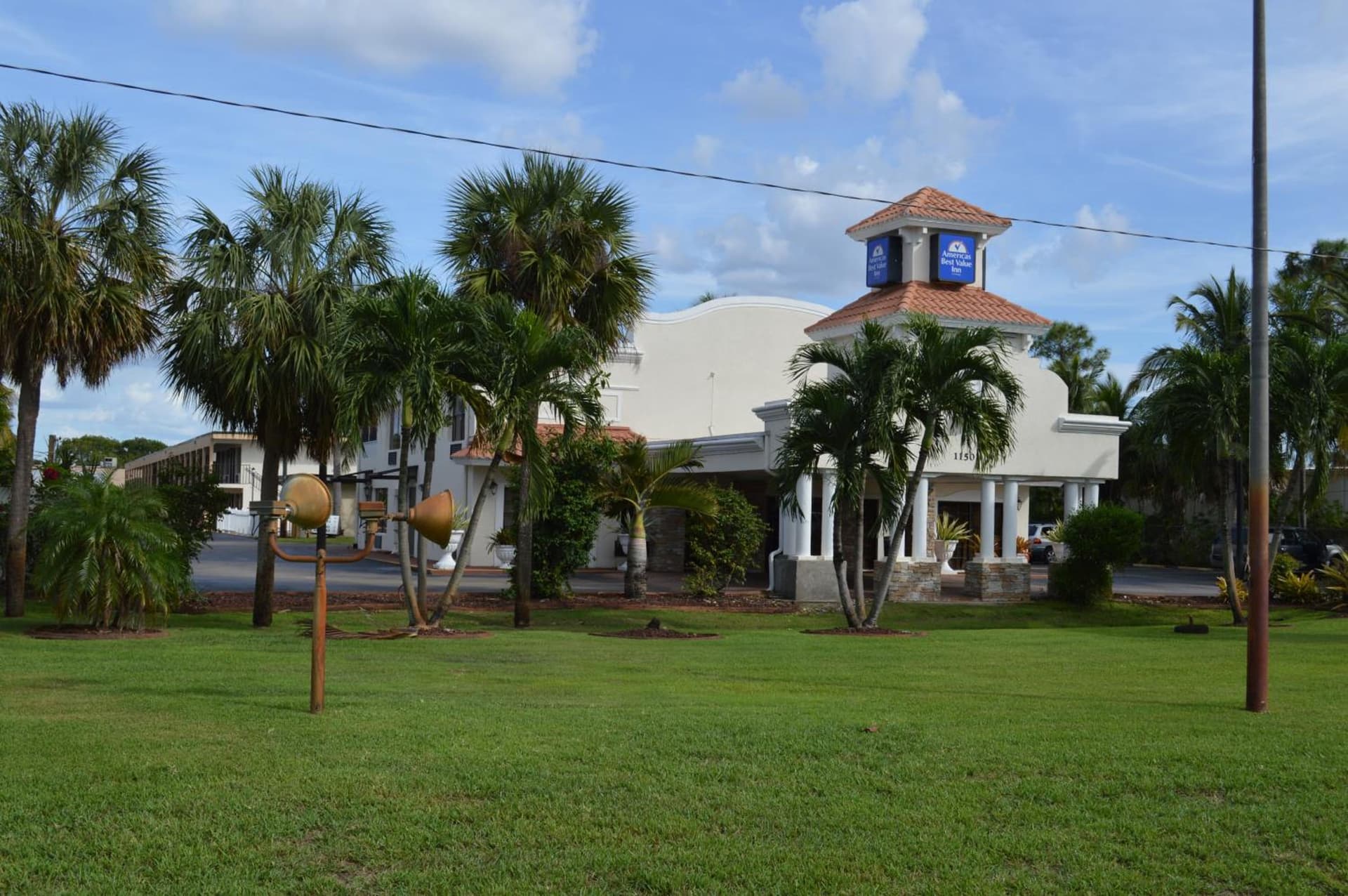 Americas Best Value Inn Fort Myers gallery photo in Fort Myers, FL — image 10