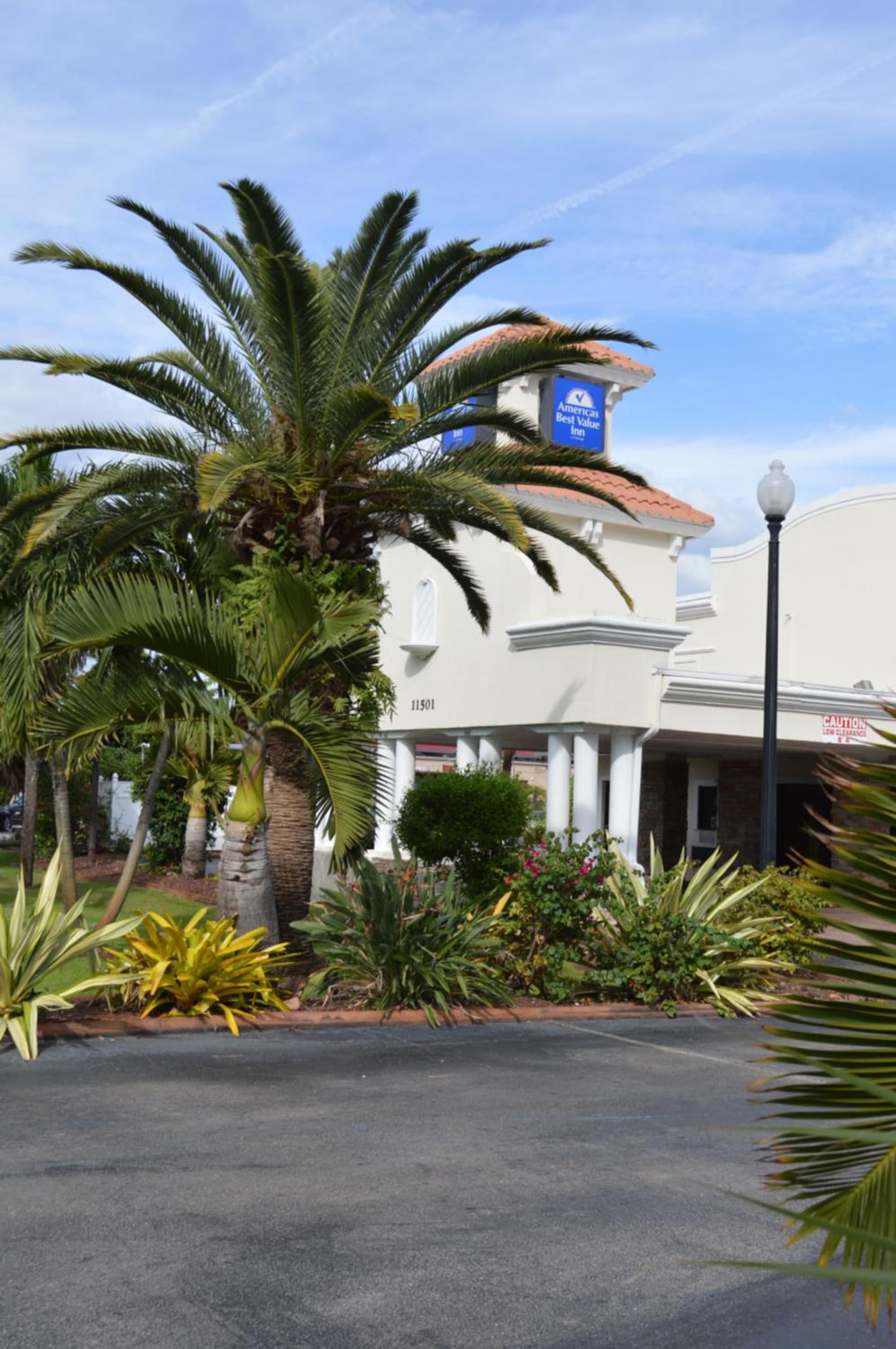 Americas Best Value Inn Fort Myers gallery photo in Fort Myers, FL — image 25