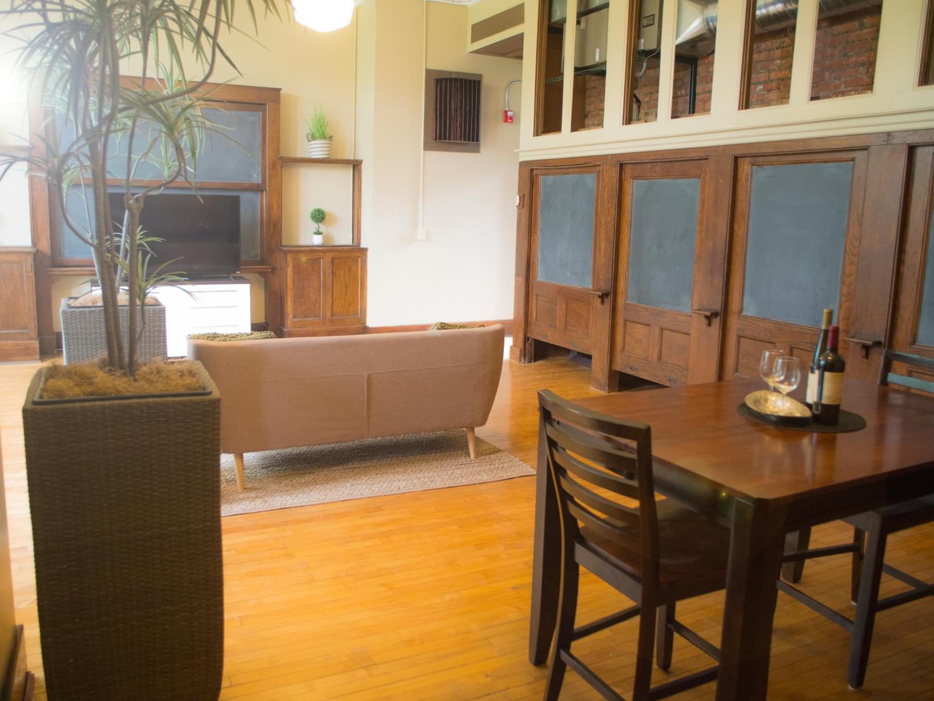 School 31 Lofts gallery photo in Rochester, NY — image 94